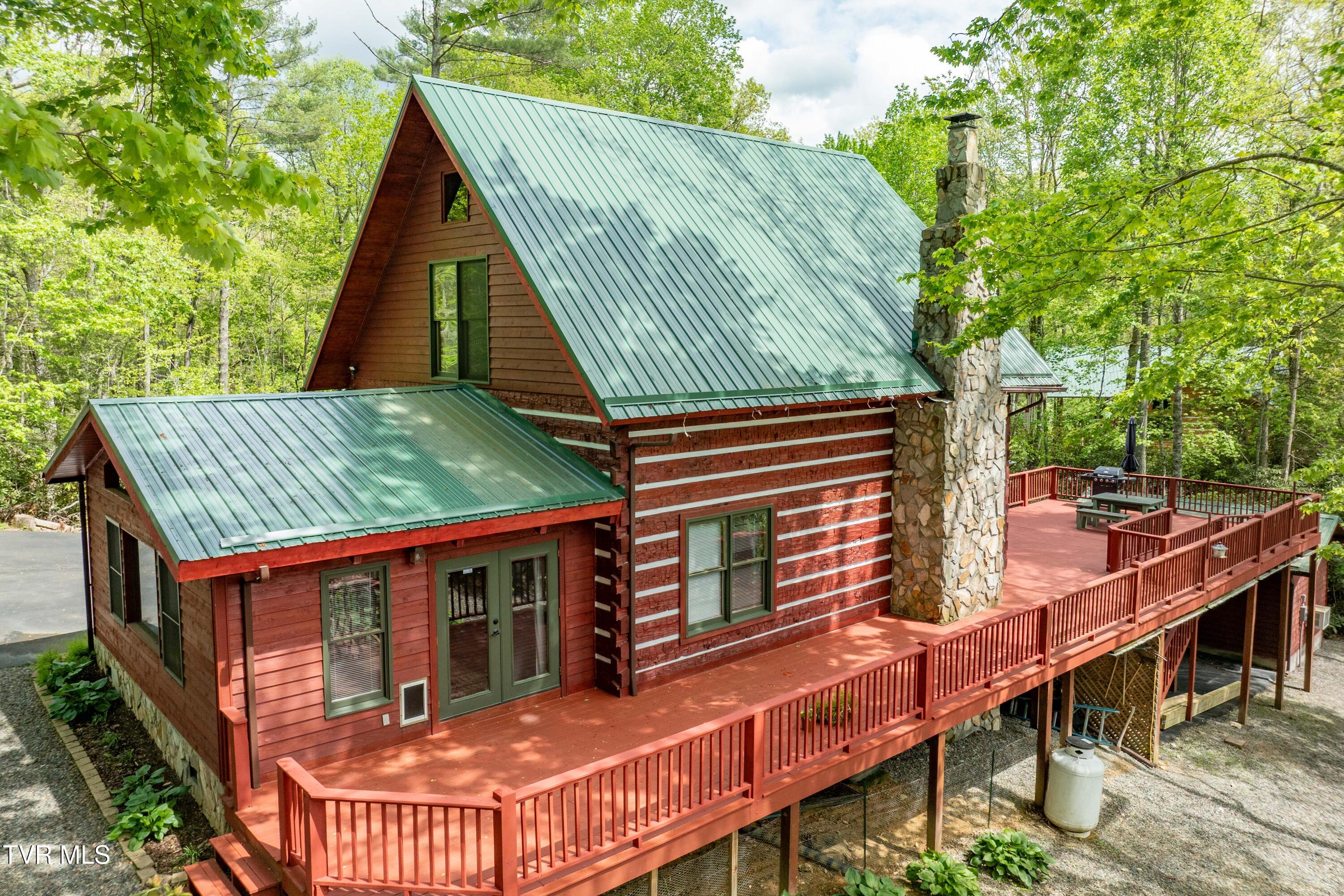 319 Ivy Wood Lane, Mountain City, Tennessee image 18