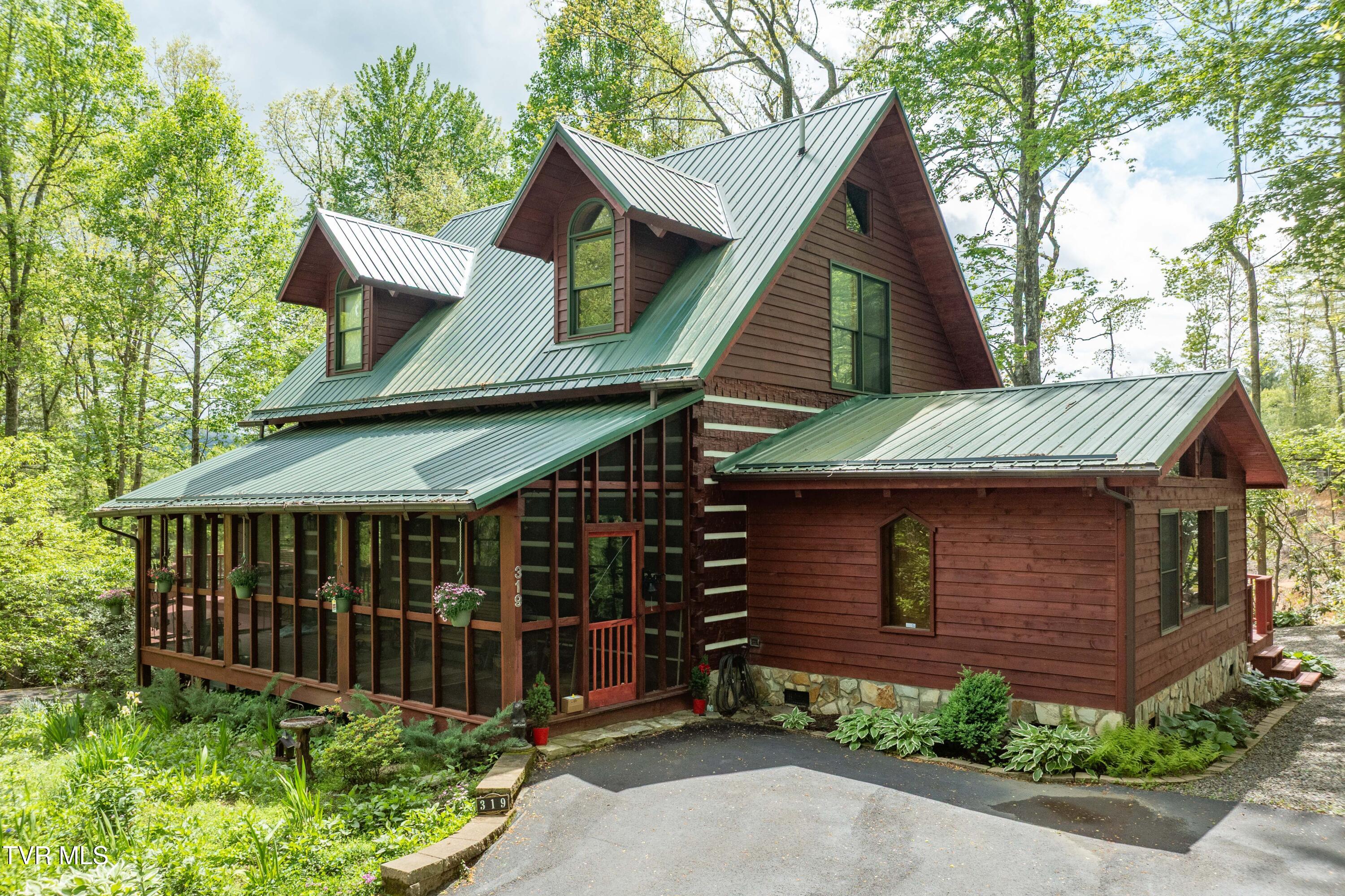 319 Ivy Wood Lane, Mountain City, Tennessee image 10