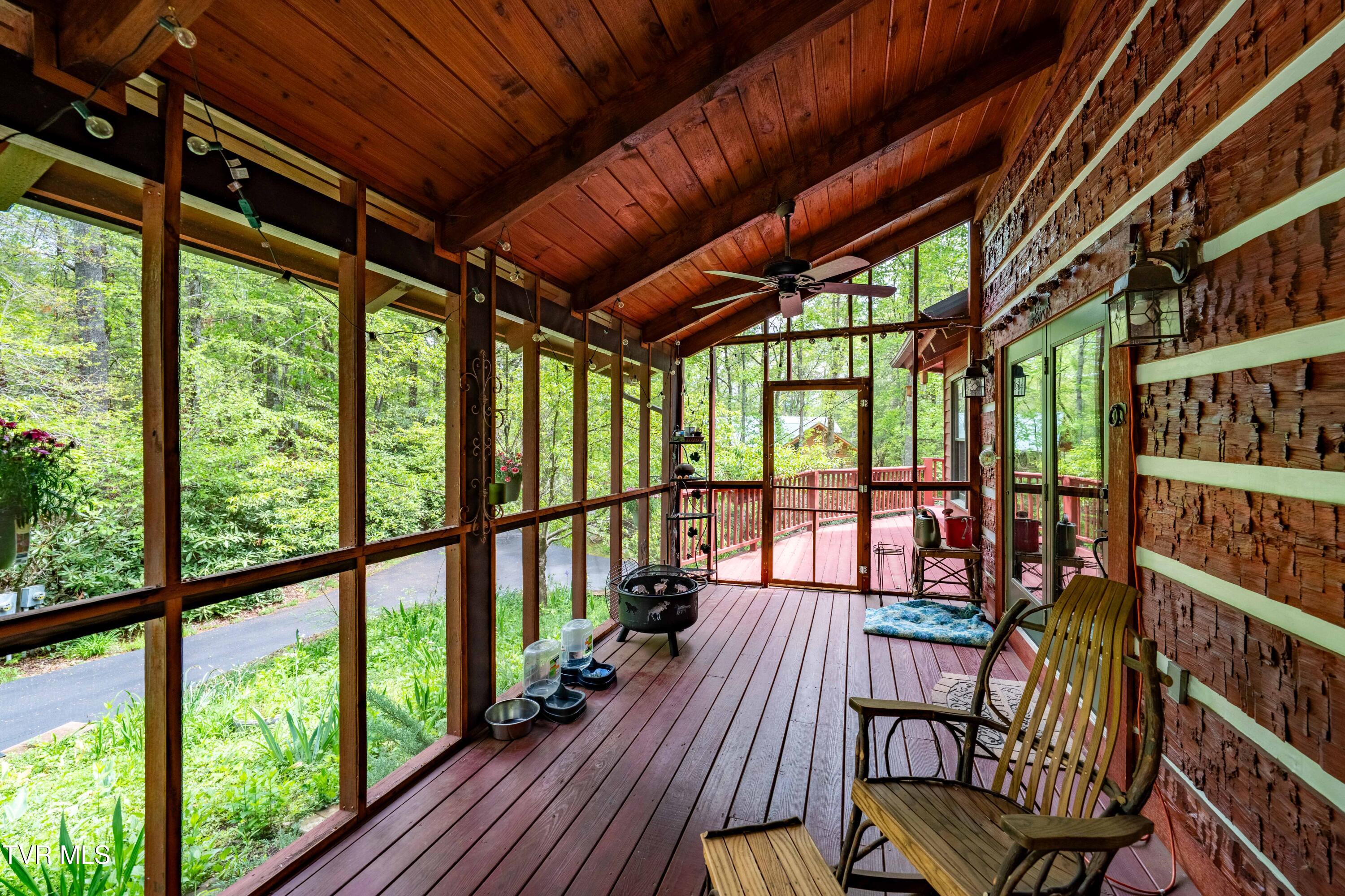 319 Ivy Wood Lane, Mountain City, Tennessee image 40