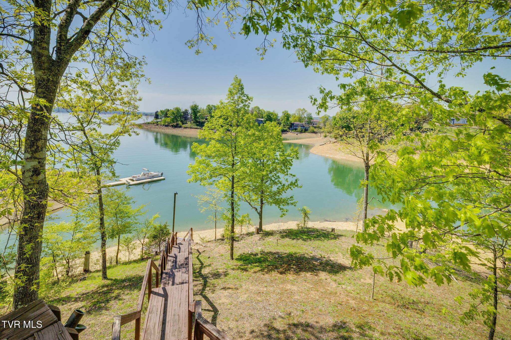 1312 Perrien Lane, Dandridge, Tennessee image 7