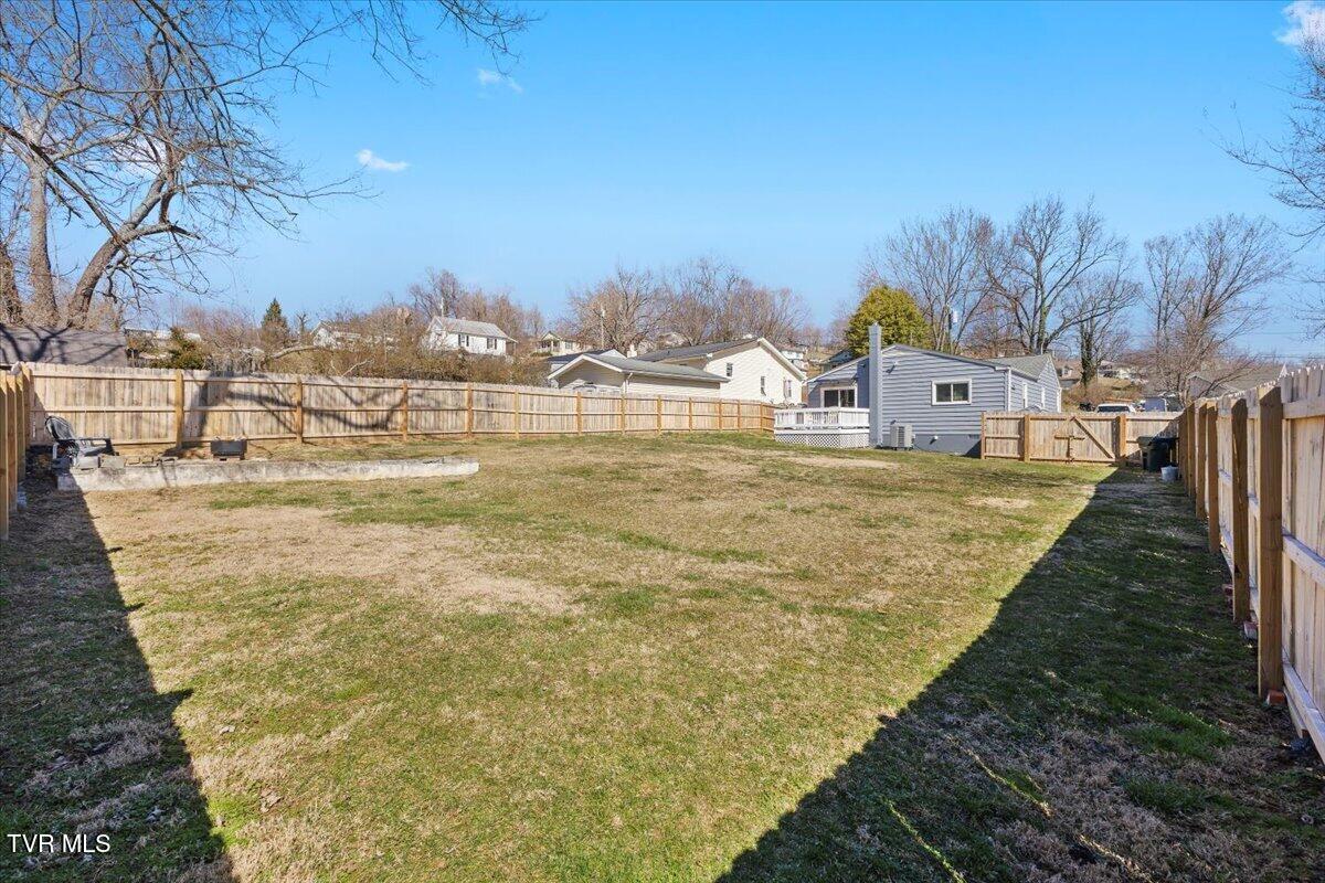 916 Clark Street, Bristol, Virginia image 12
