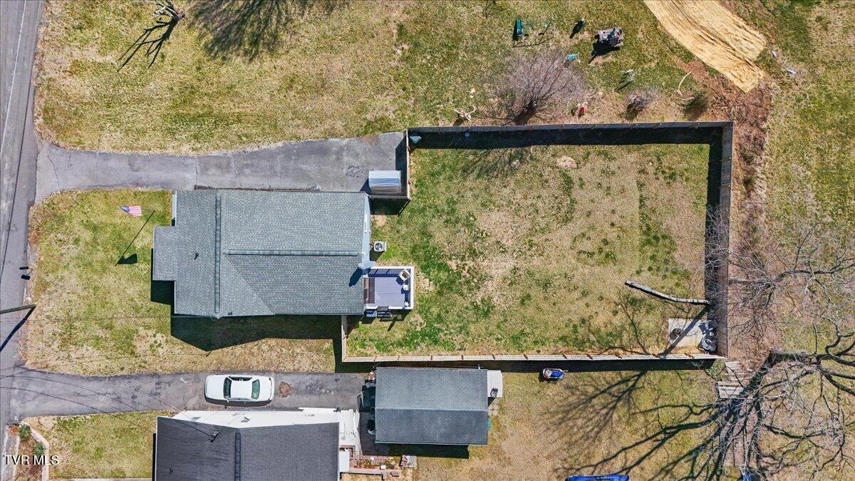 916 Clark Street, Bristol, Virginia image 3