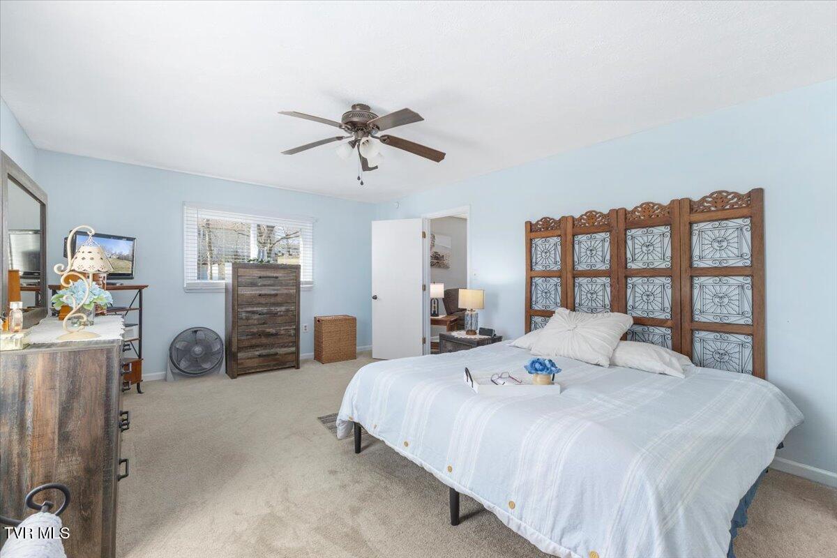 916 Clark Street, Bristol, Virginia image 27