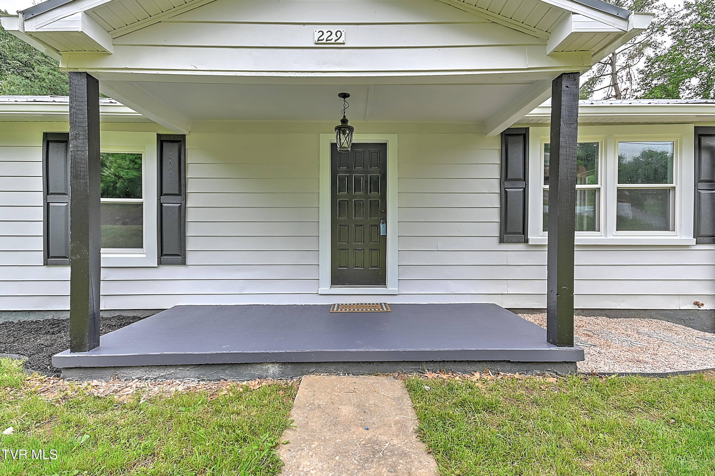 229 Independence Drive, Kingsport, Tennessee image 2