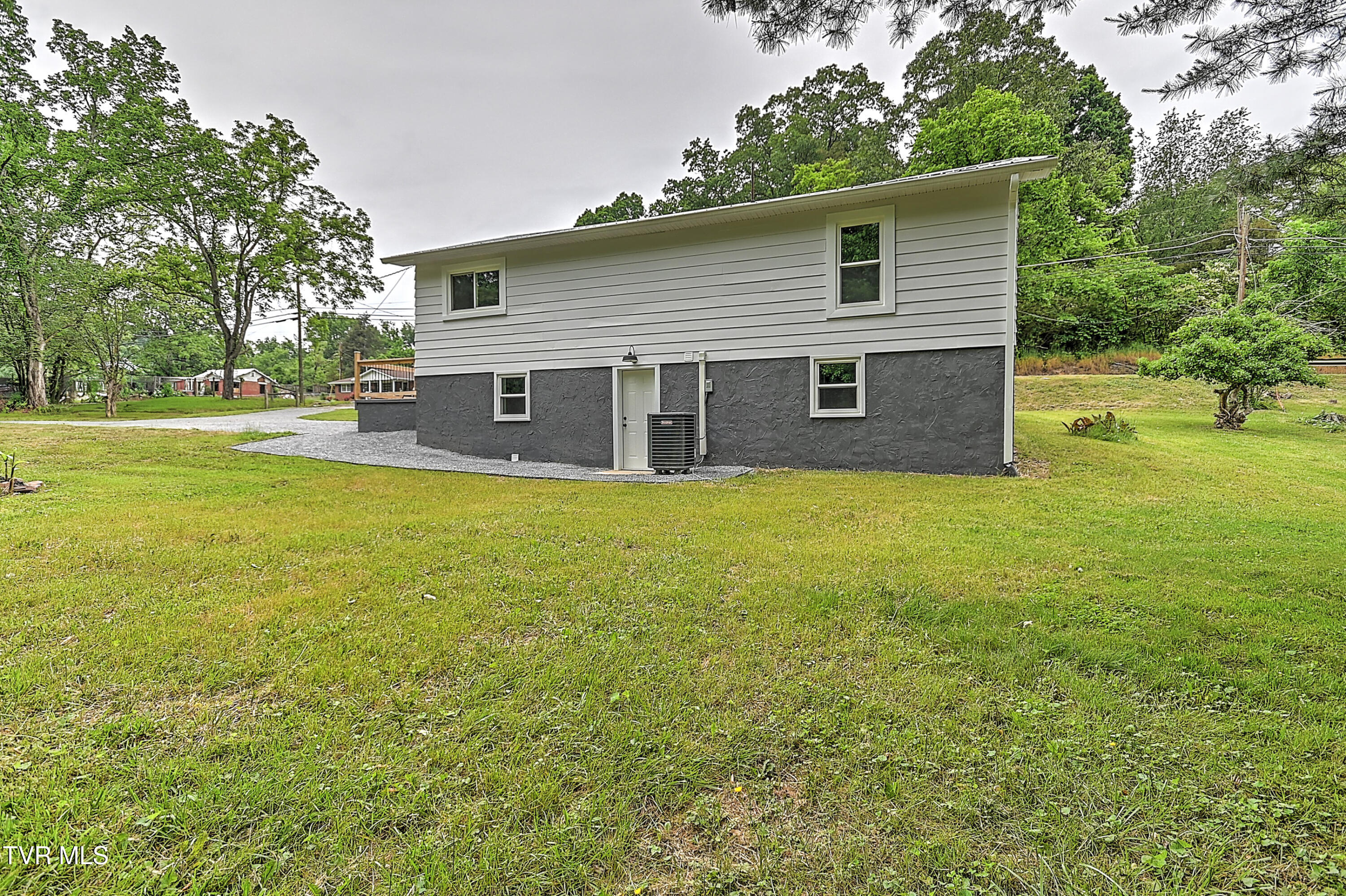 229 Independence Drive, Kingsport, Tennessee image 5