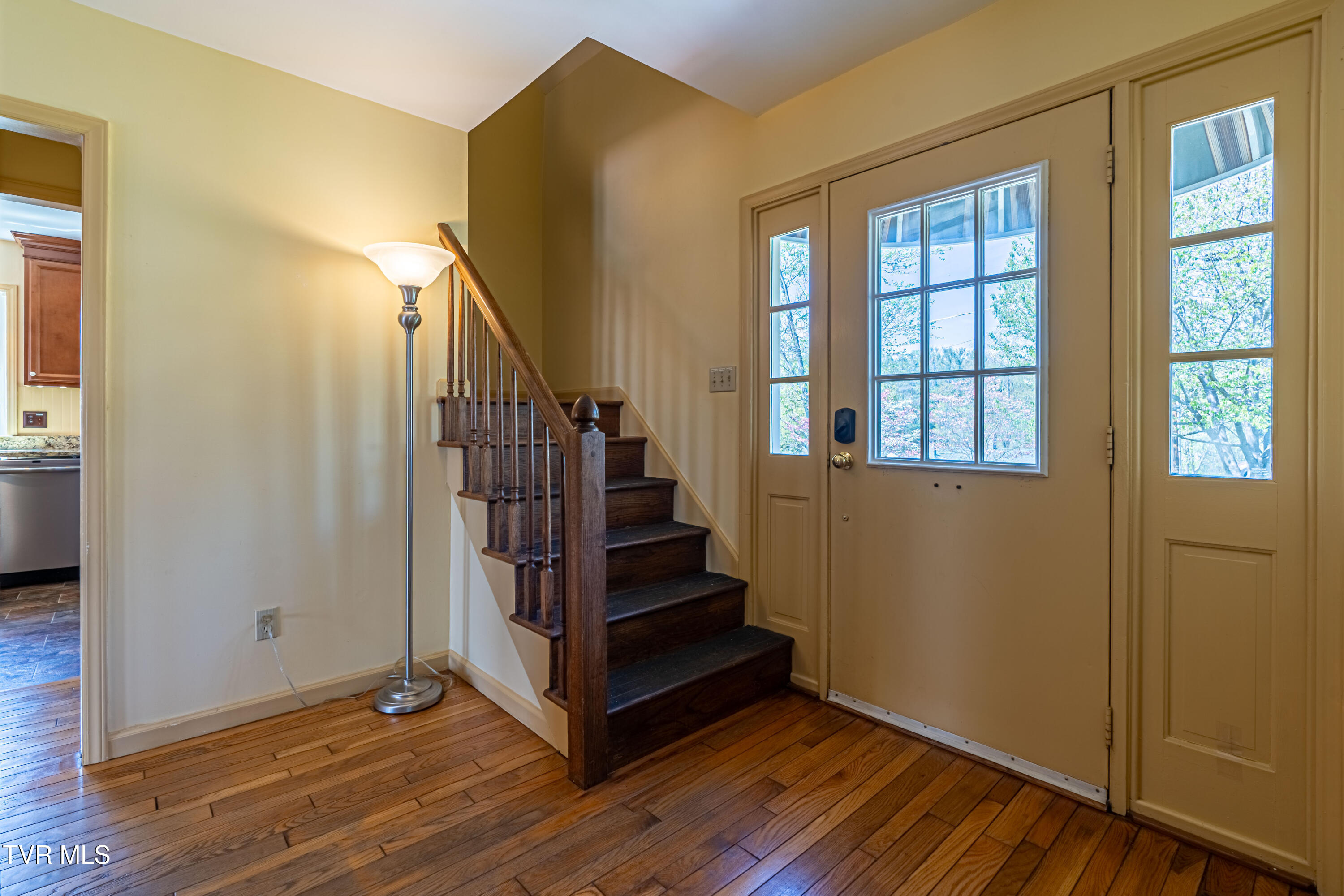 122 Stonewall Heights, Abingdon, Virginia image 2