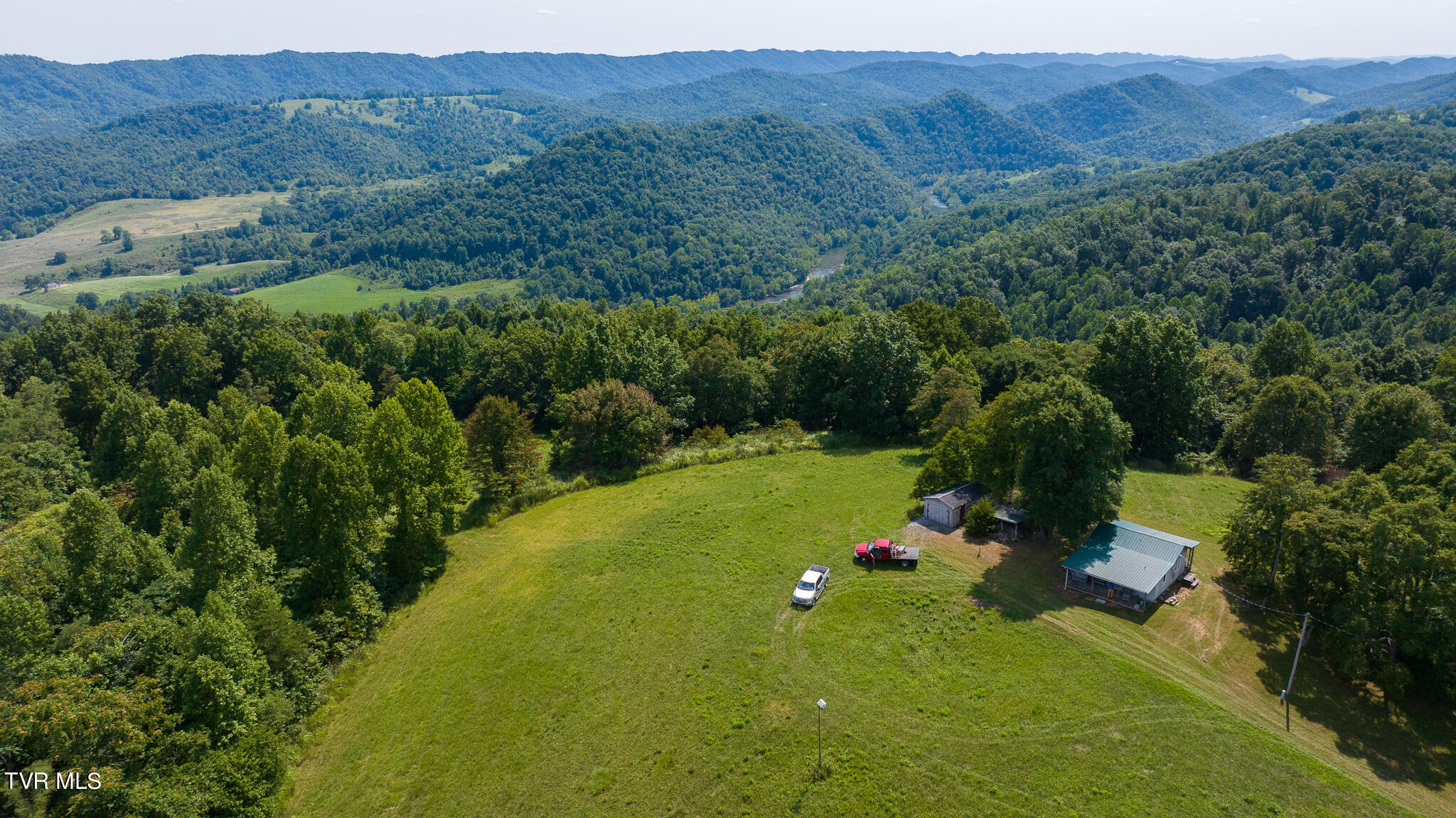 687 Big Springs Road, Eidson, Tennessee image 2
