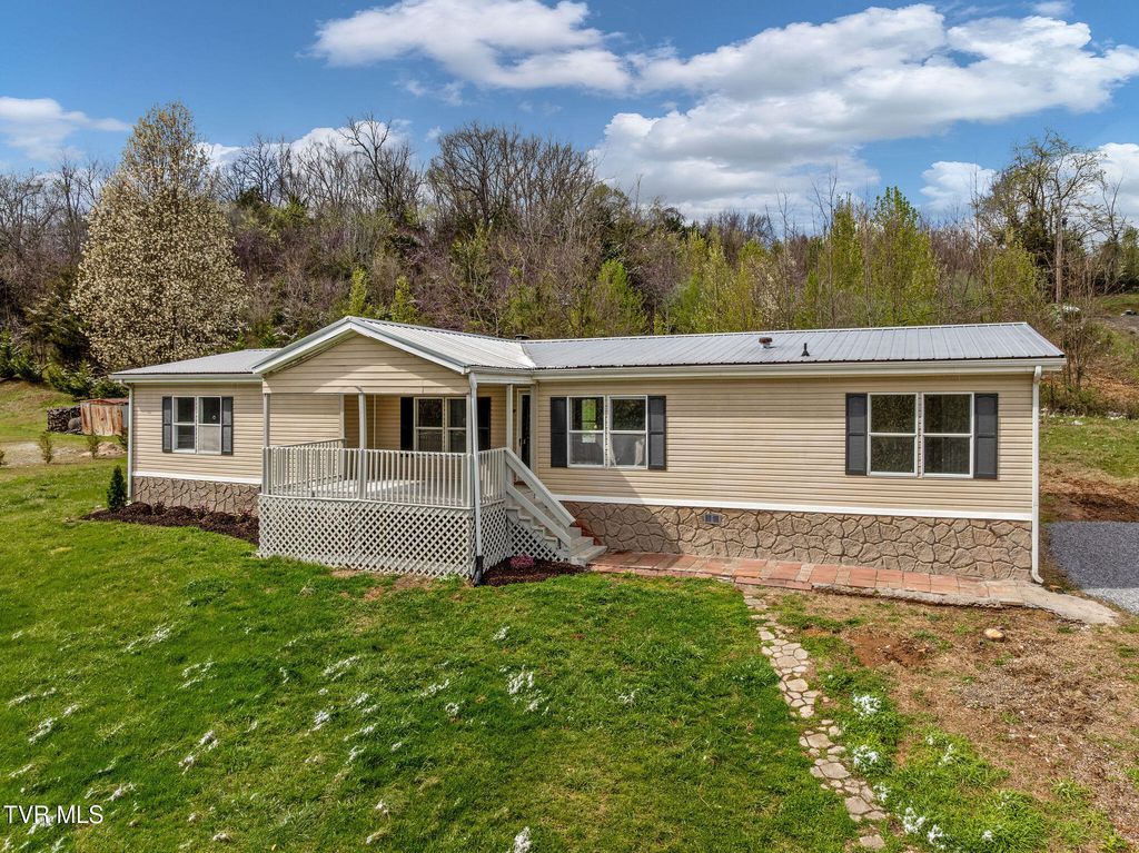 Photo of 3315 Chuckey Highway, Limestone, TN 37681 (MLS # 9992532)
