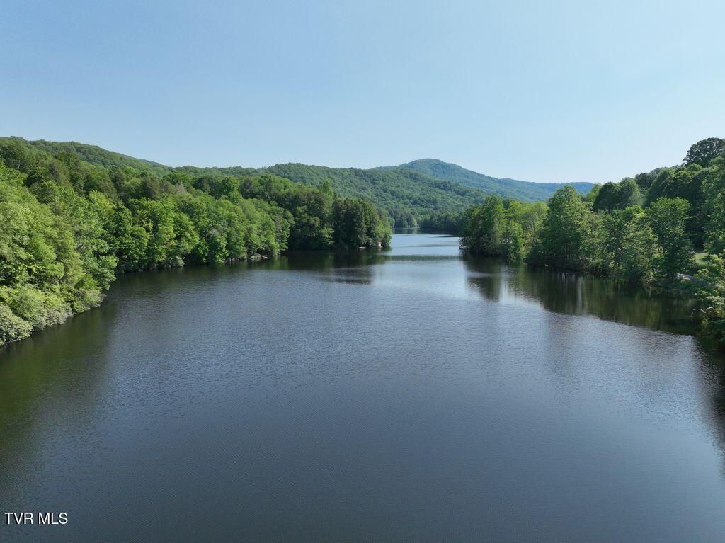 Photo of 1762 Ripshin Mountain Road, Roan Mountain, TN 37687 (MLS # 9992736)