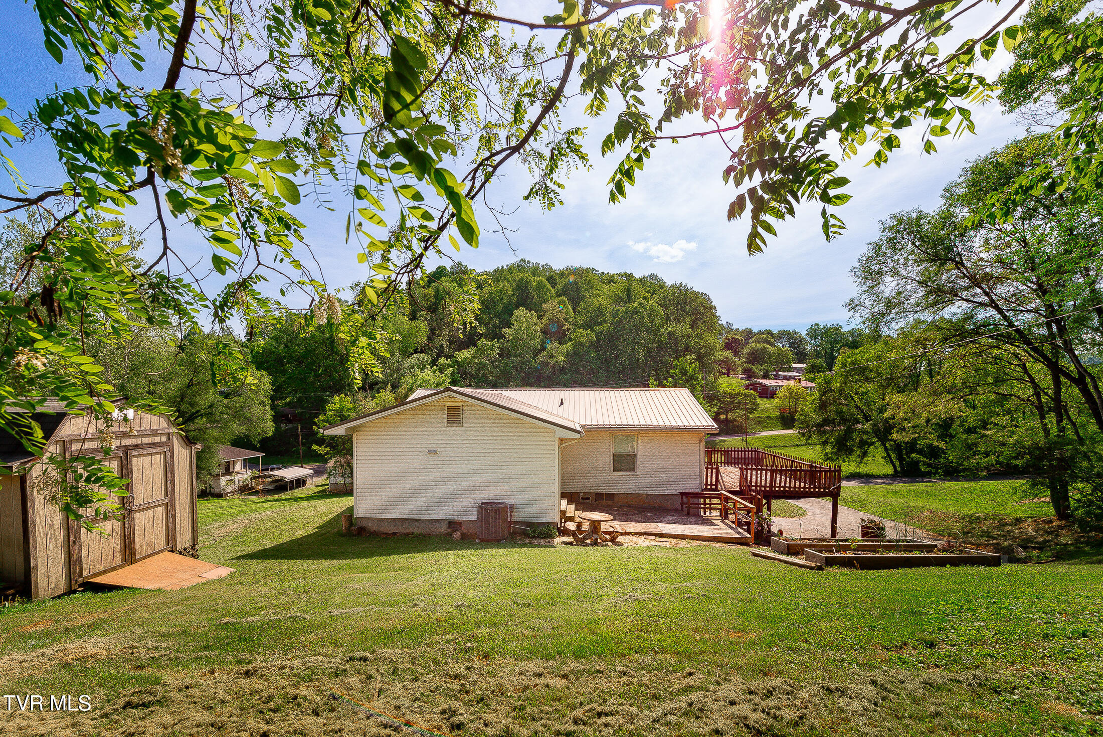 1400 Forest View Drive, Kingsport, Tennessee image 7