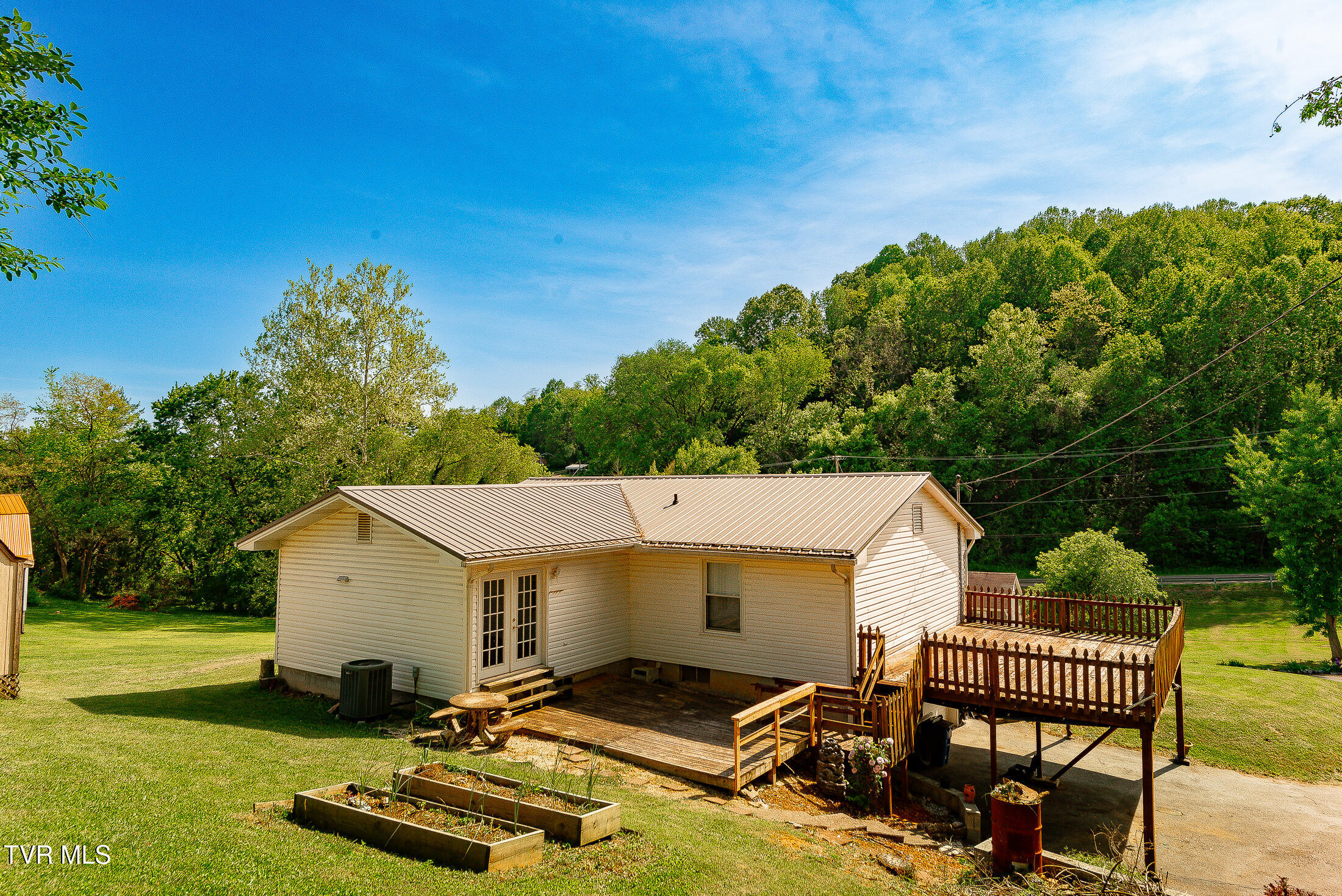 1400 Forest View Drive, Kingsport, Tennessee image 9