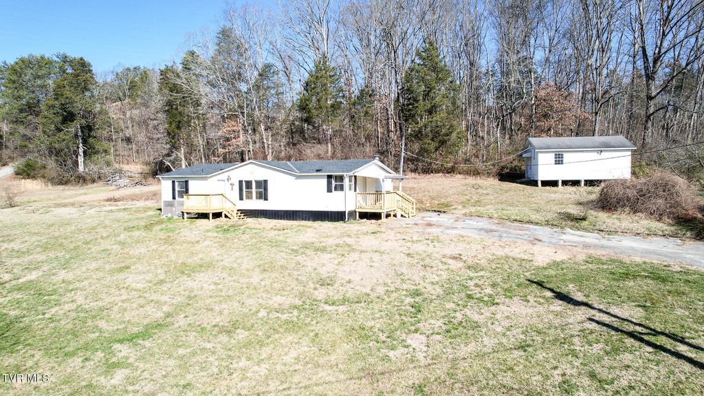 Photo of 3023 Davy Crockett Parkway, Morristown, TN 37813 (MLS # 9990538)