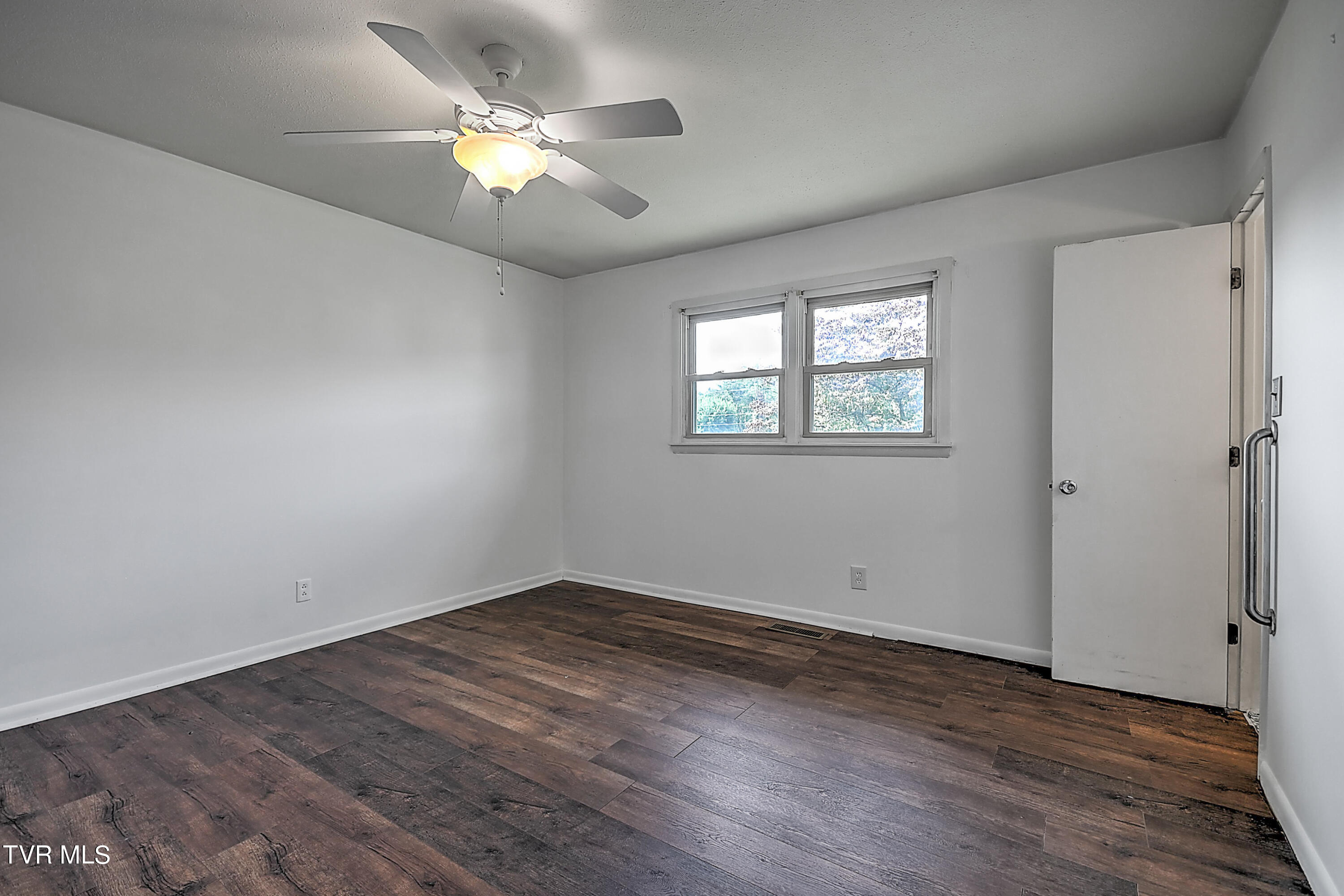 279 Spring Valley Road, Bristol, Virginia image 30