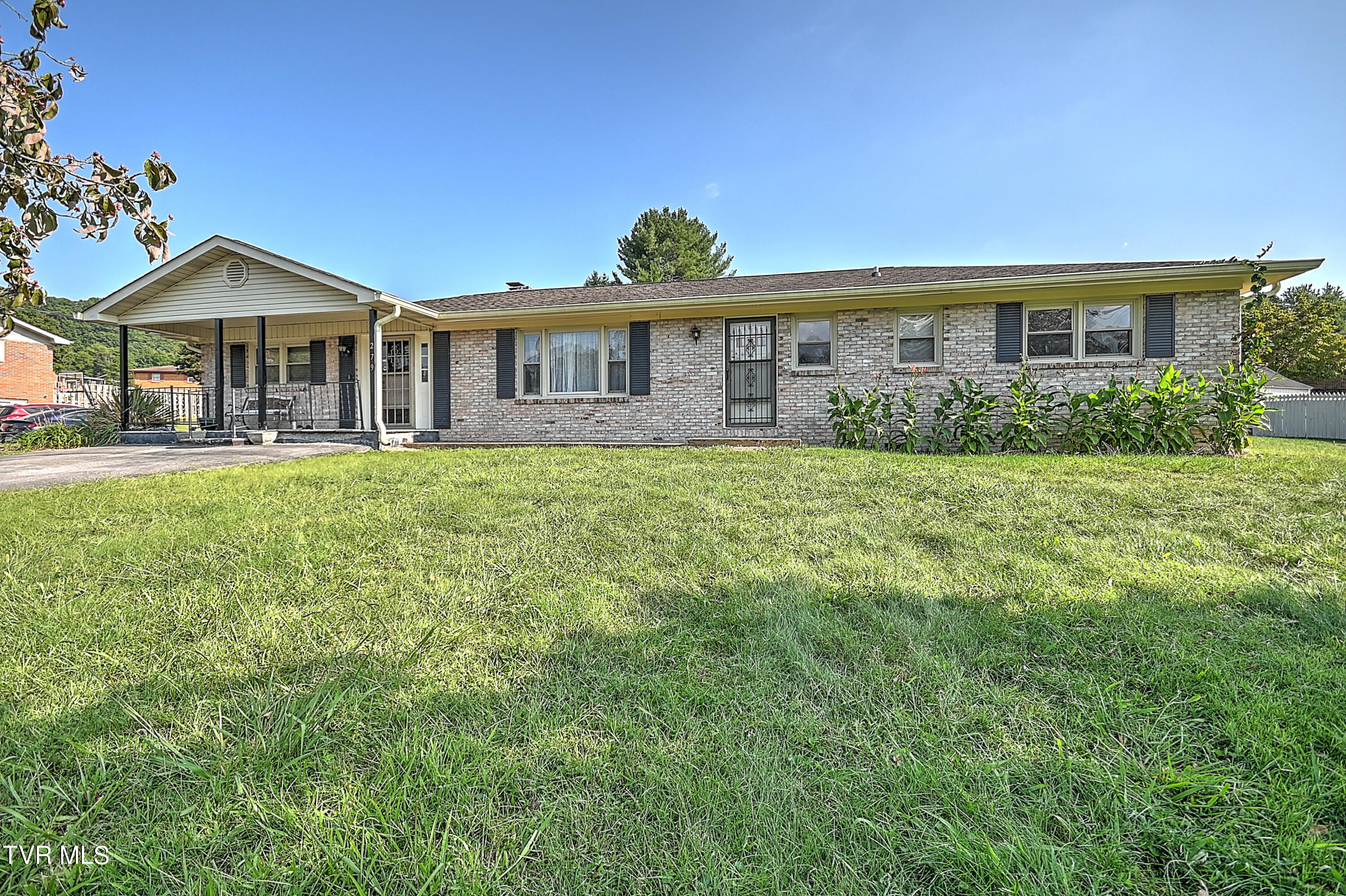 279 Spring Valley Road, Bristol, Virginia image 2