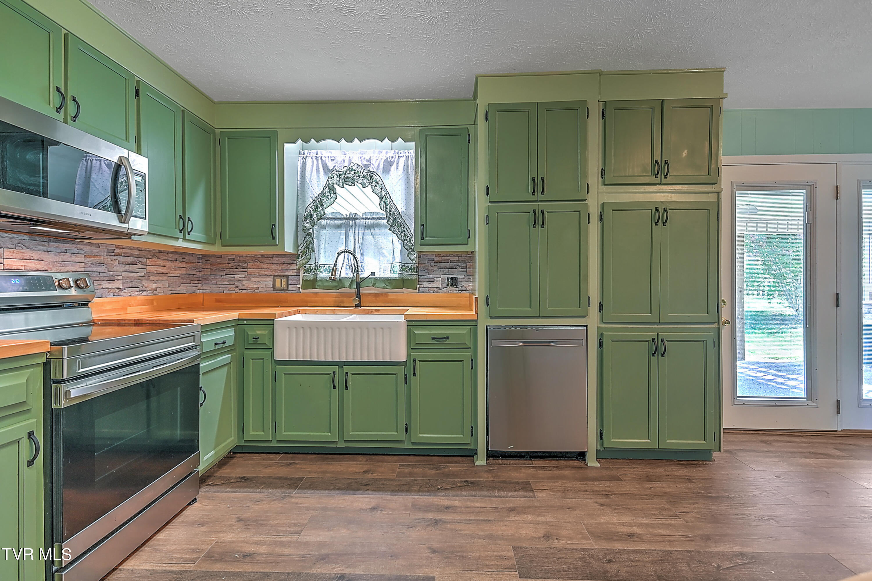 279 Spring Valley Road, Bristol, Virginia image 13