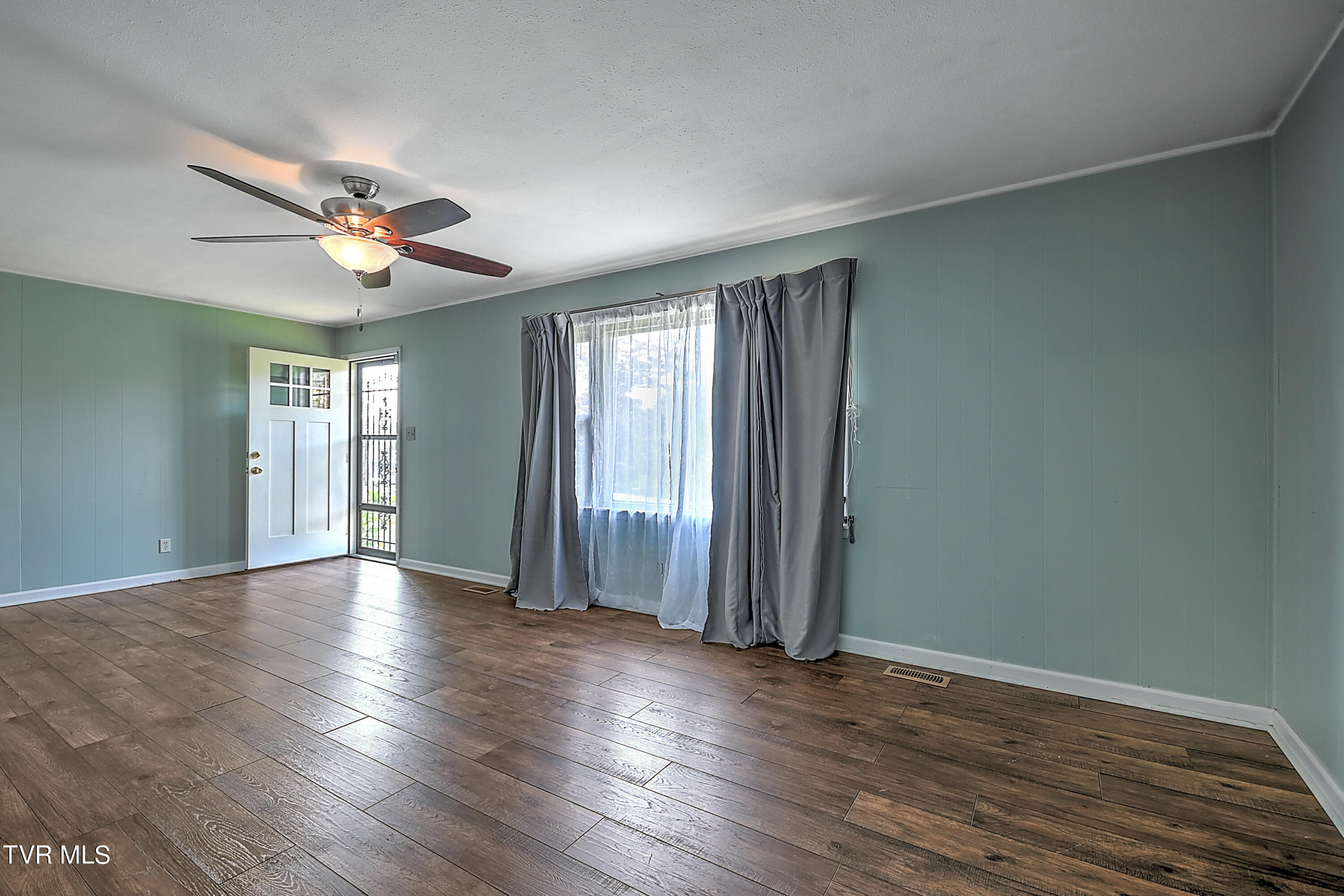 279 Spring Valley Road, Bristol, Virginia image 7