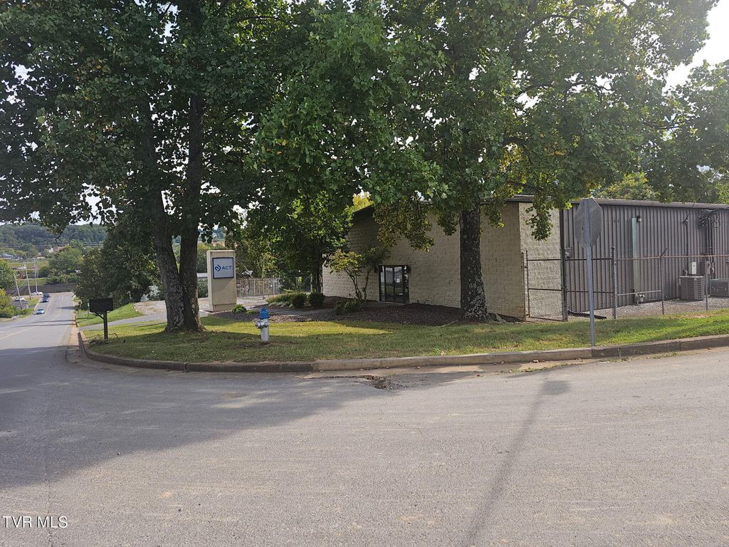 Photo of 3111 Hanover Road, Johnson City, TN 37604 (MLS # 9991491)