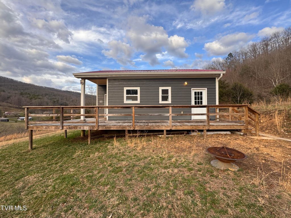 Photo of 3788 Newmans Ridge Road, Sneedville, TN 37869 (MLS # 9993760)
