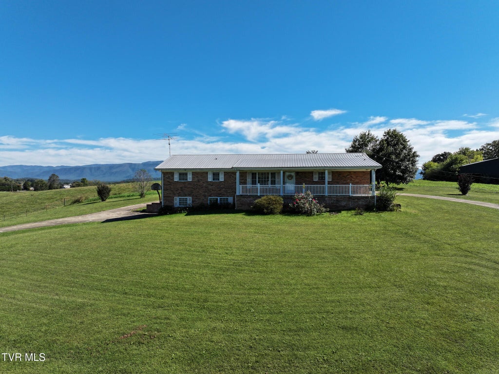 Photo of 575 Allens Bridge Road, Greeneville, TN 37743 (MLS # 10001844)