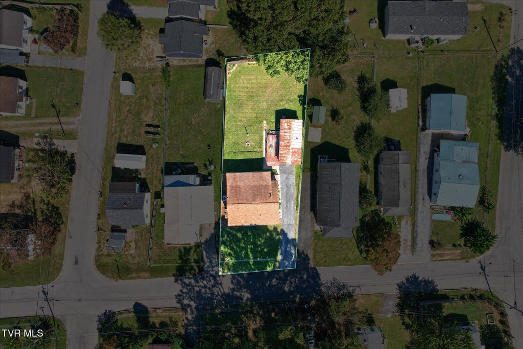 Photo of 906 Mcarthur Street, Johnson City, TN 37601 (MLS # 10001723)