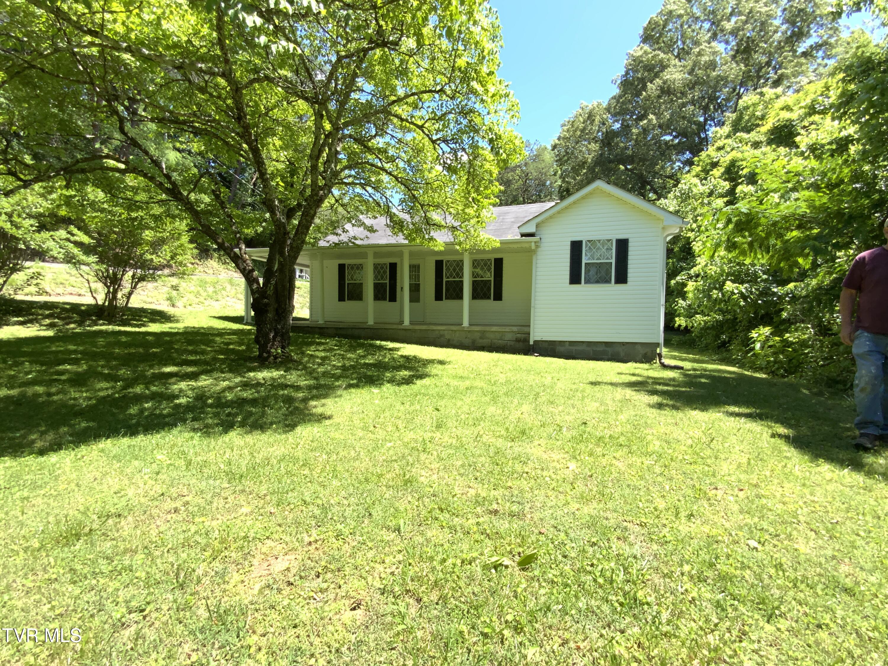 615 Armstrong Road, Rogersville, Tennessee image 2