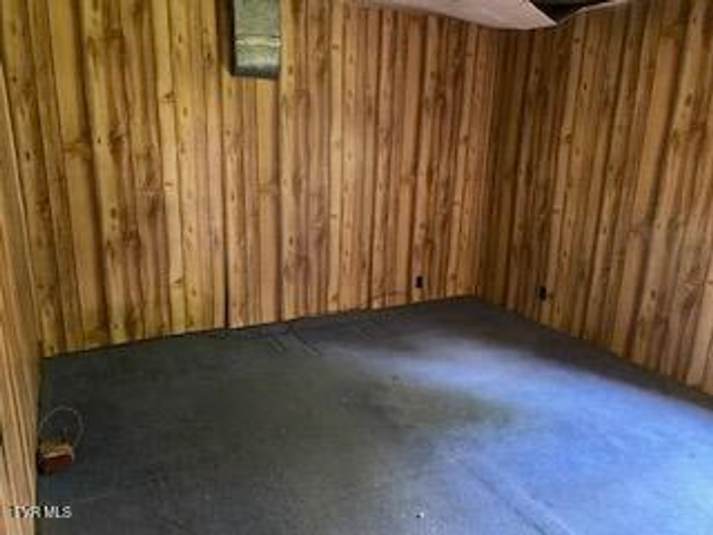 Photo of 242 Rambling Lane, Bluff City, TN 37618 (MLS # 9995059)