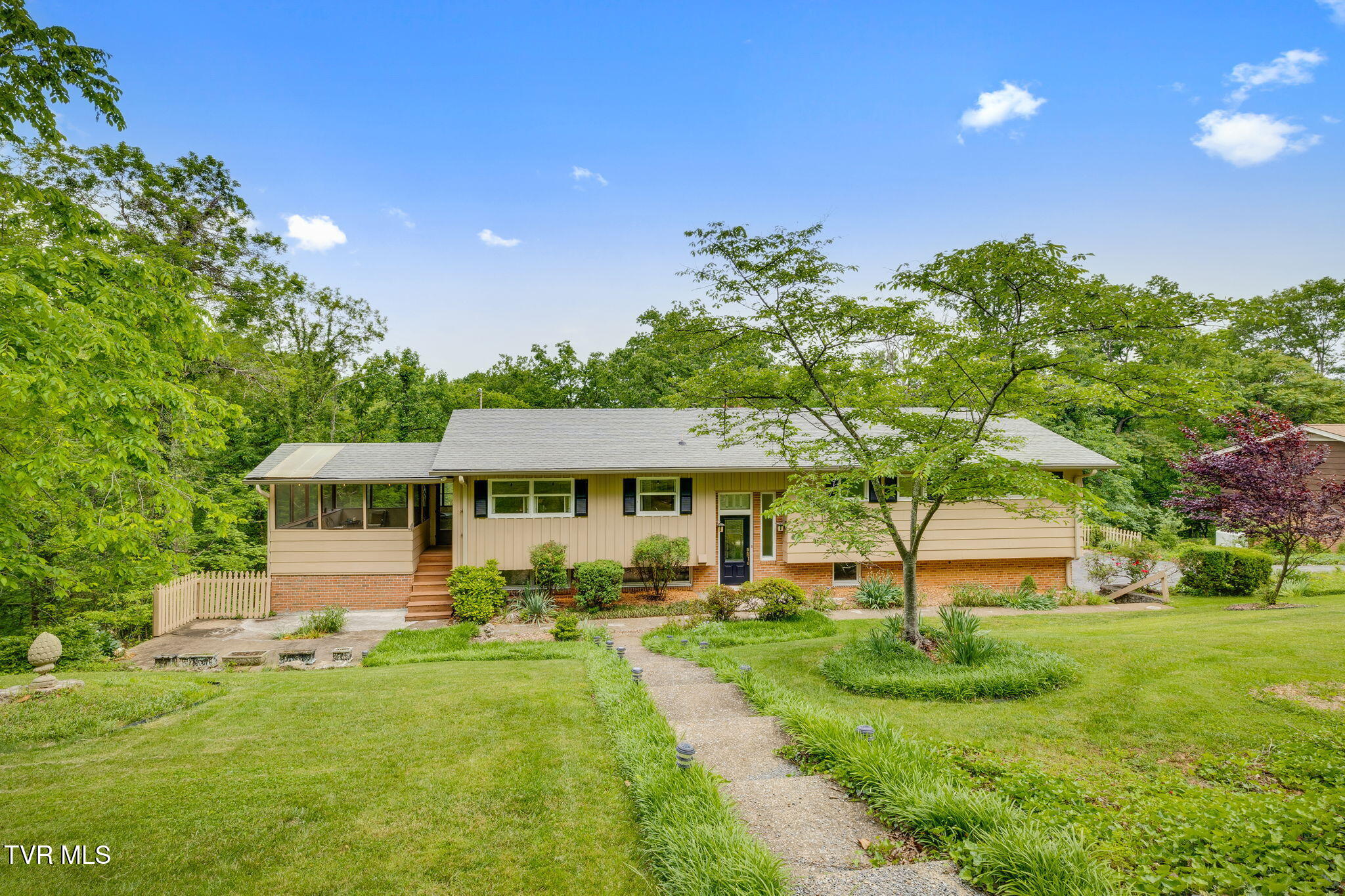 4534 Brookridge Drive, Kingsport, Tennessee image 4