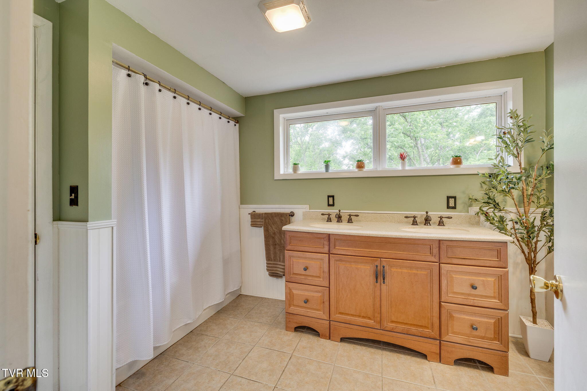 4534 Brookridge Drive, Kingsport, Tennessee image 37