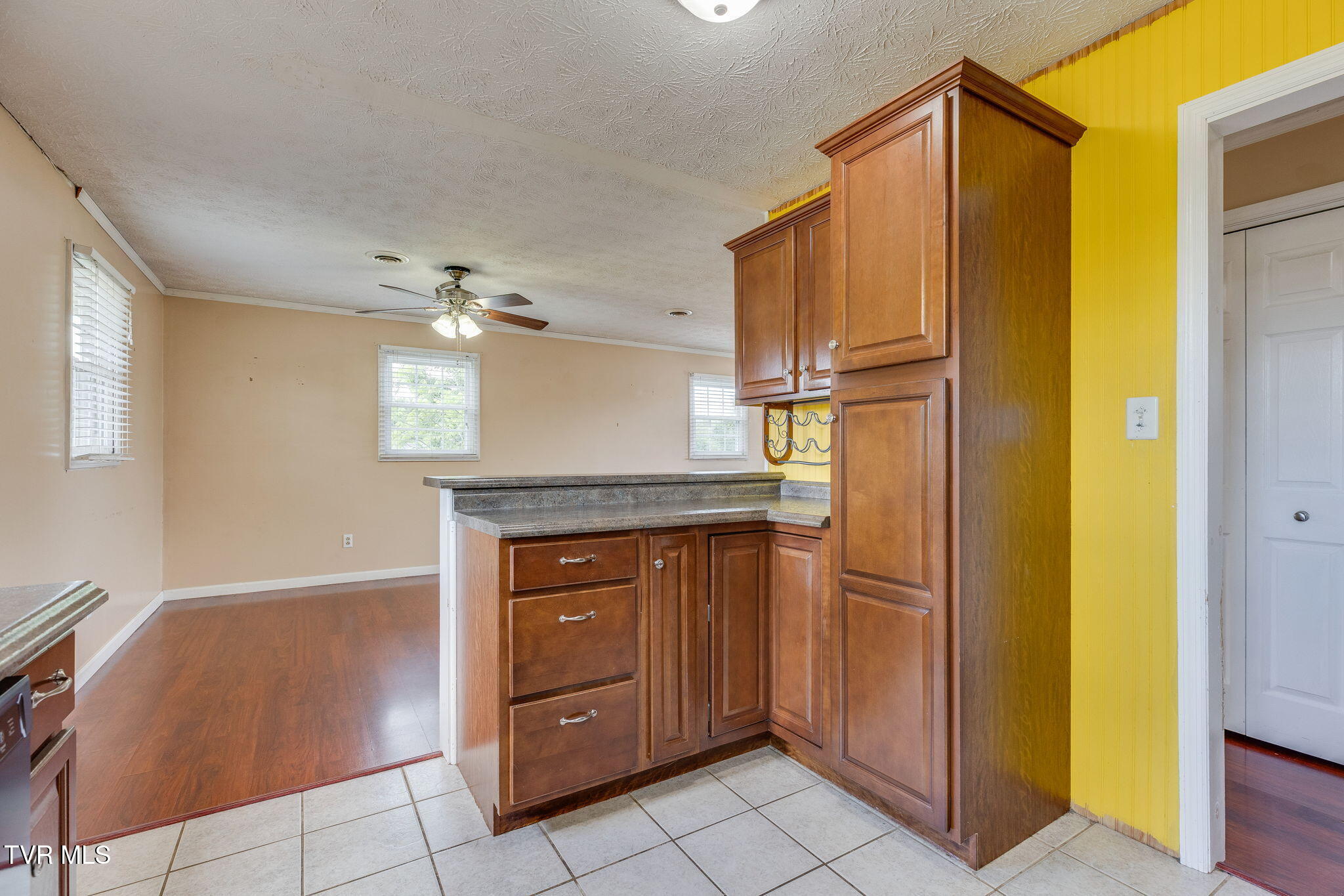 404 Laurel Ct. Ct, Piney Flats, Tennessee image 12