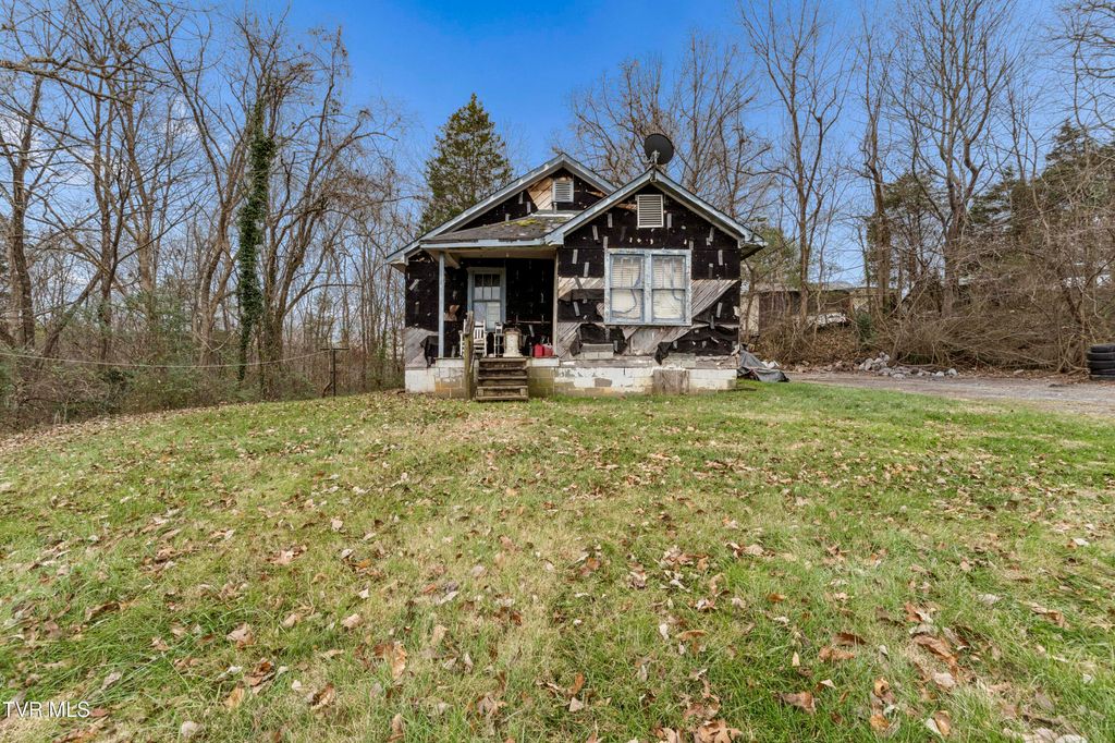 Photo of 277 Ridgeway Road, Kingsport, TN 37664 (MLS # 9989543)