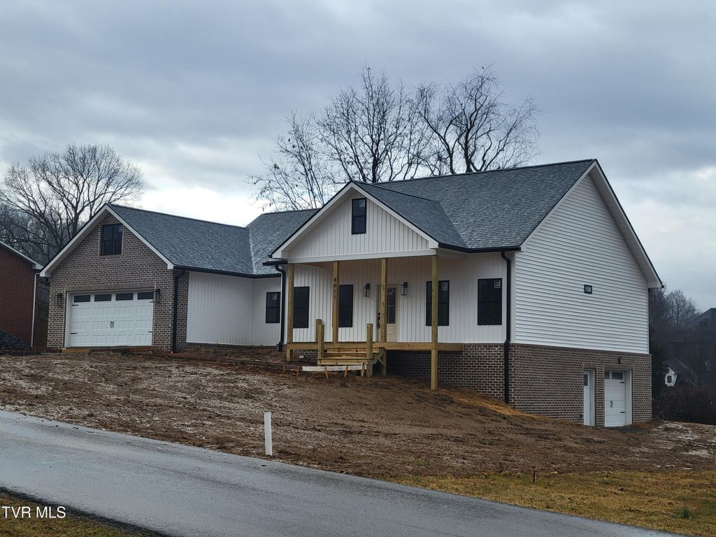 Photo of 4011 Sioux Drive, Johnson City, TN 37604 (MLS # 9991392)