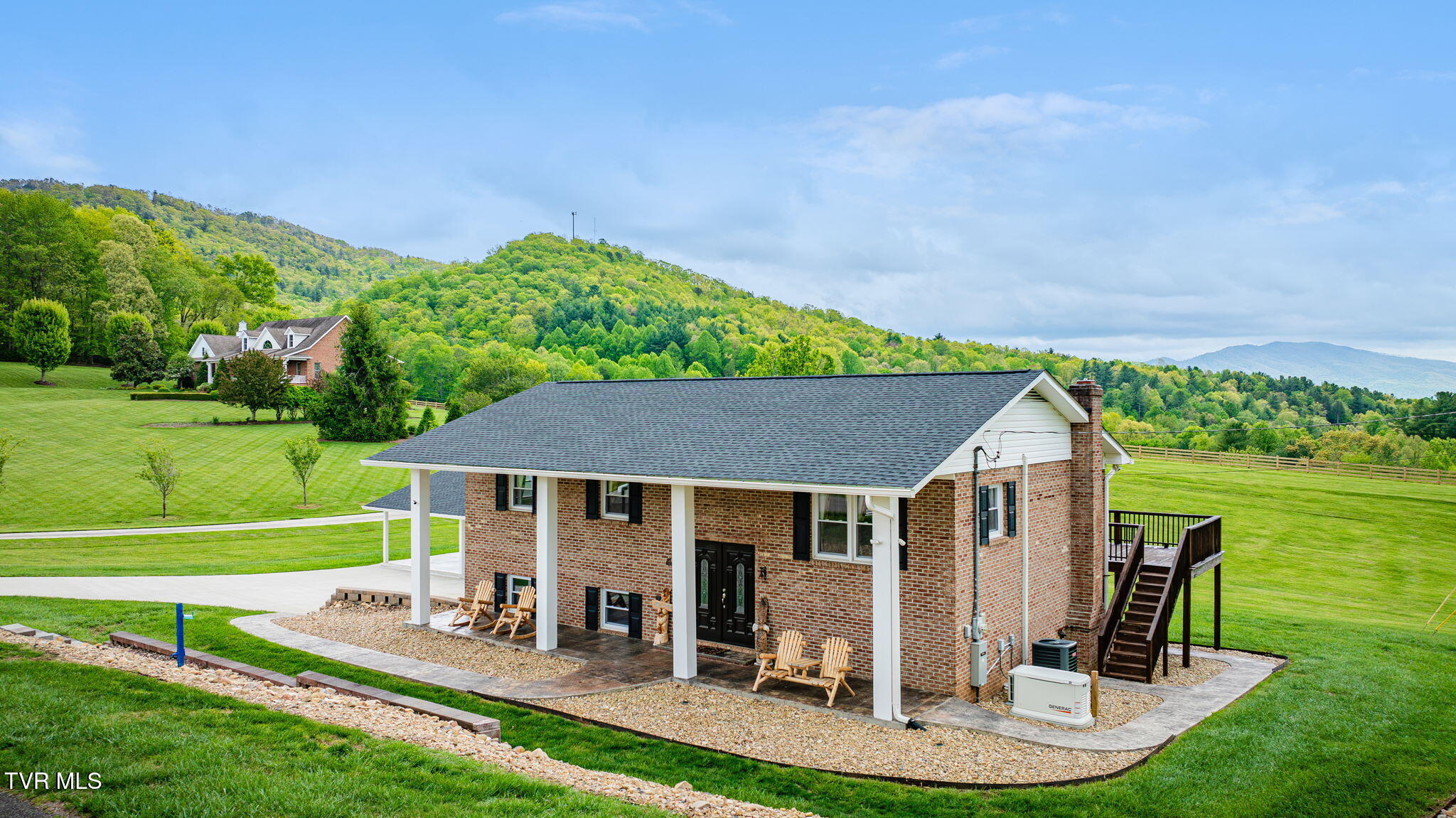 534 Highland Acres