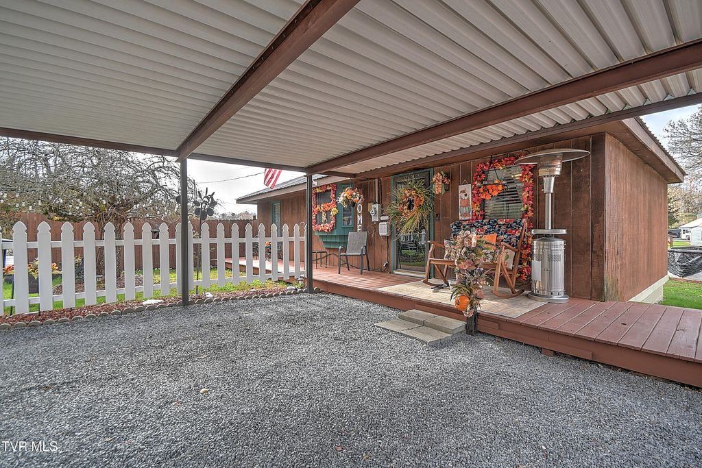 Photo of 227 Old Beason Well Road, Kingsport, TN 37660 (MLS # 9988486)