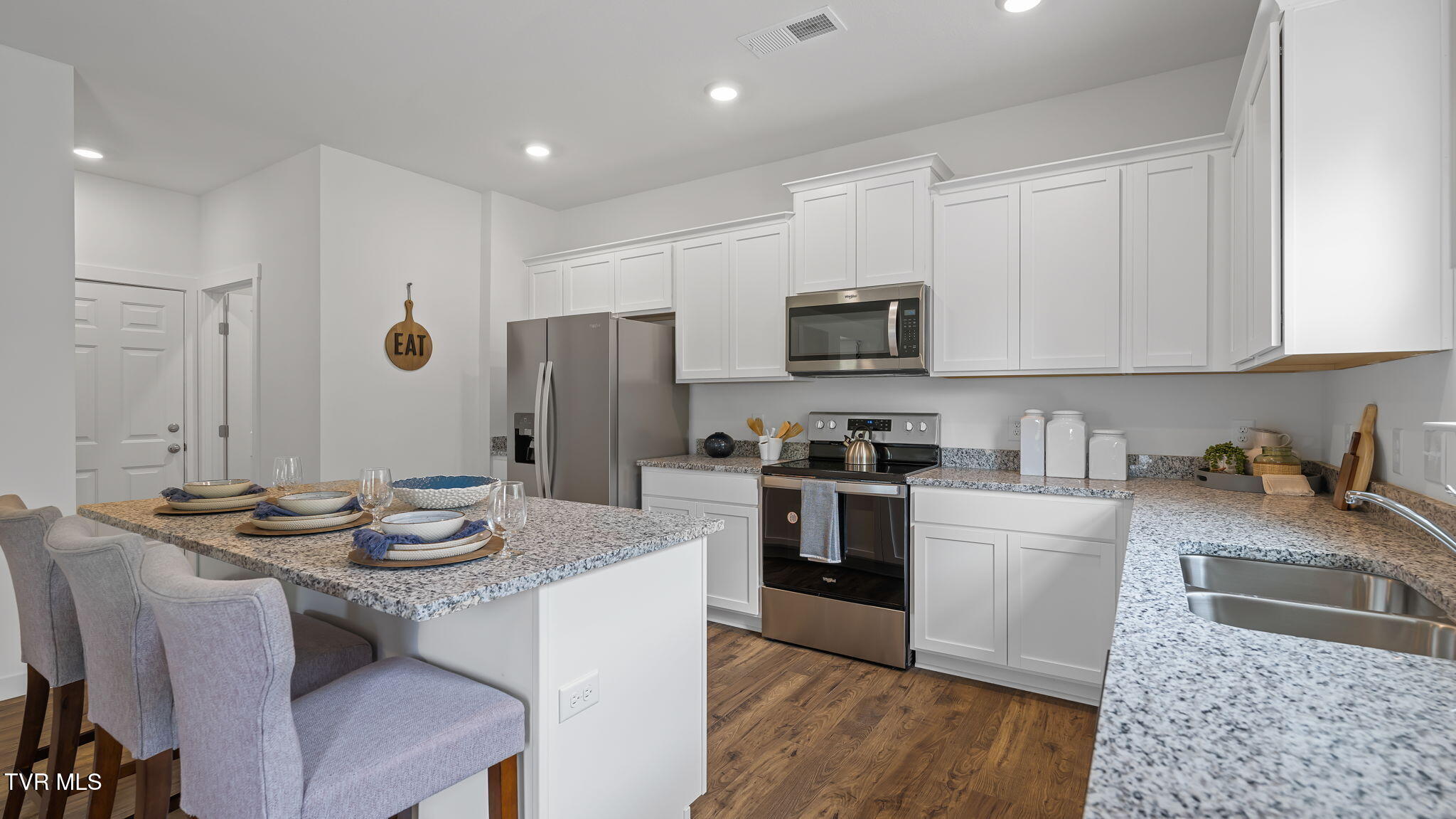 992 Borage Drive, Bluff City, Tennessee image 16
