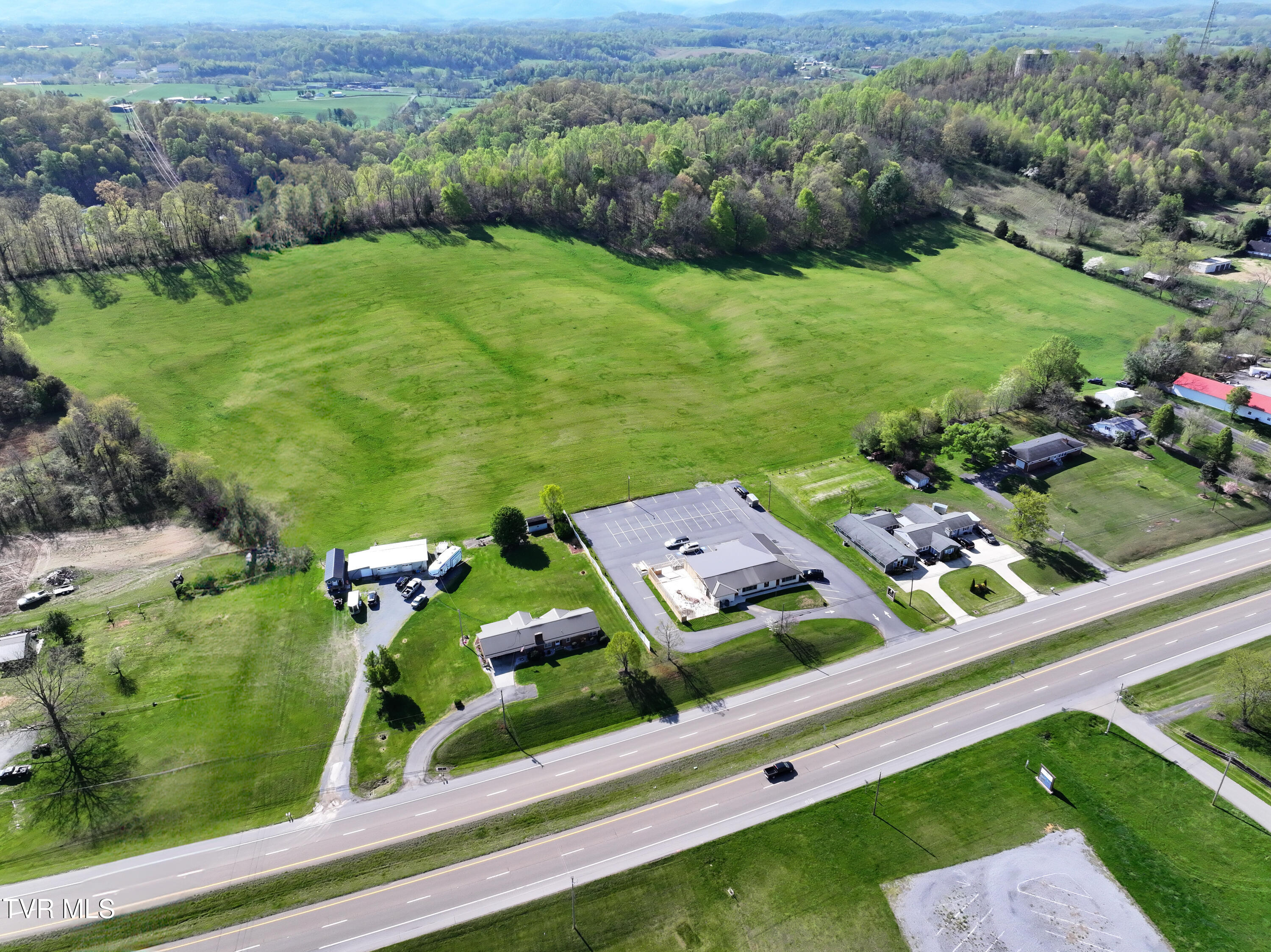 100 Hilbert Circle, Jonesborough, Tennessee image 2