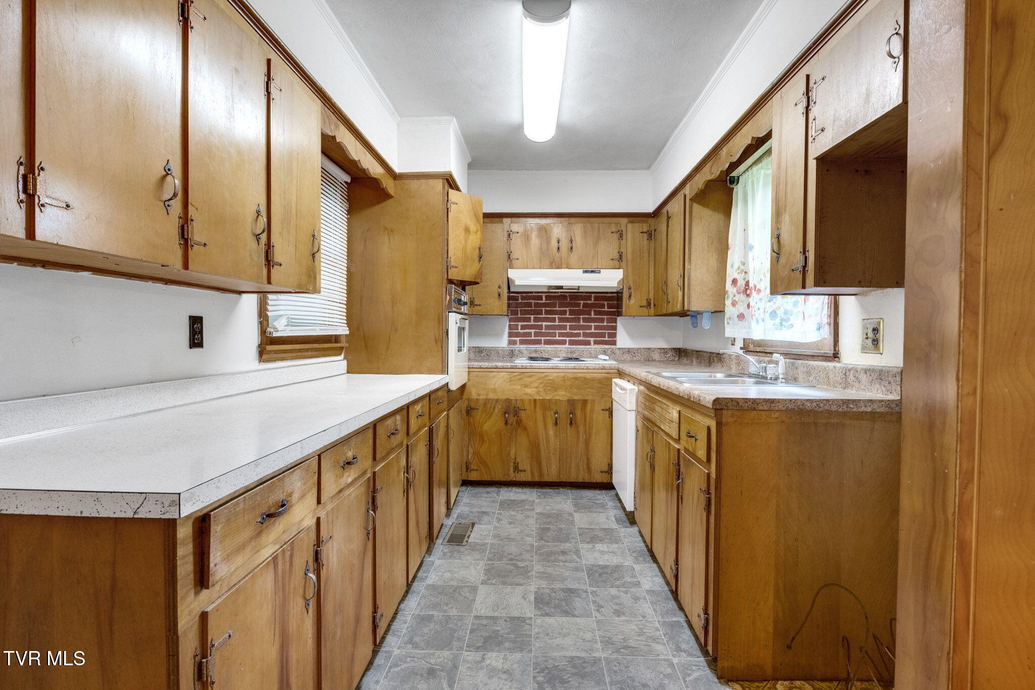 295 Unaka Drive, Mosheim, Tennessee image 7