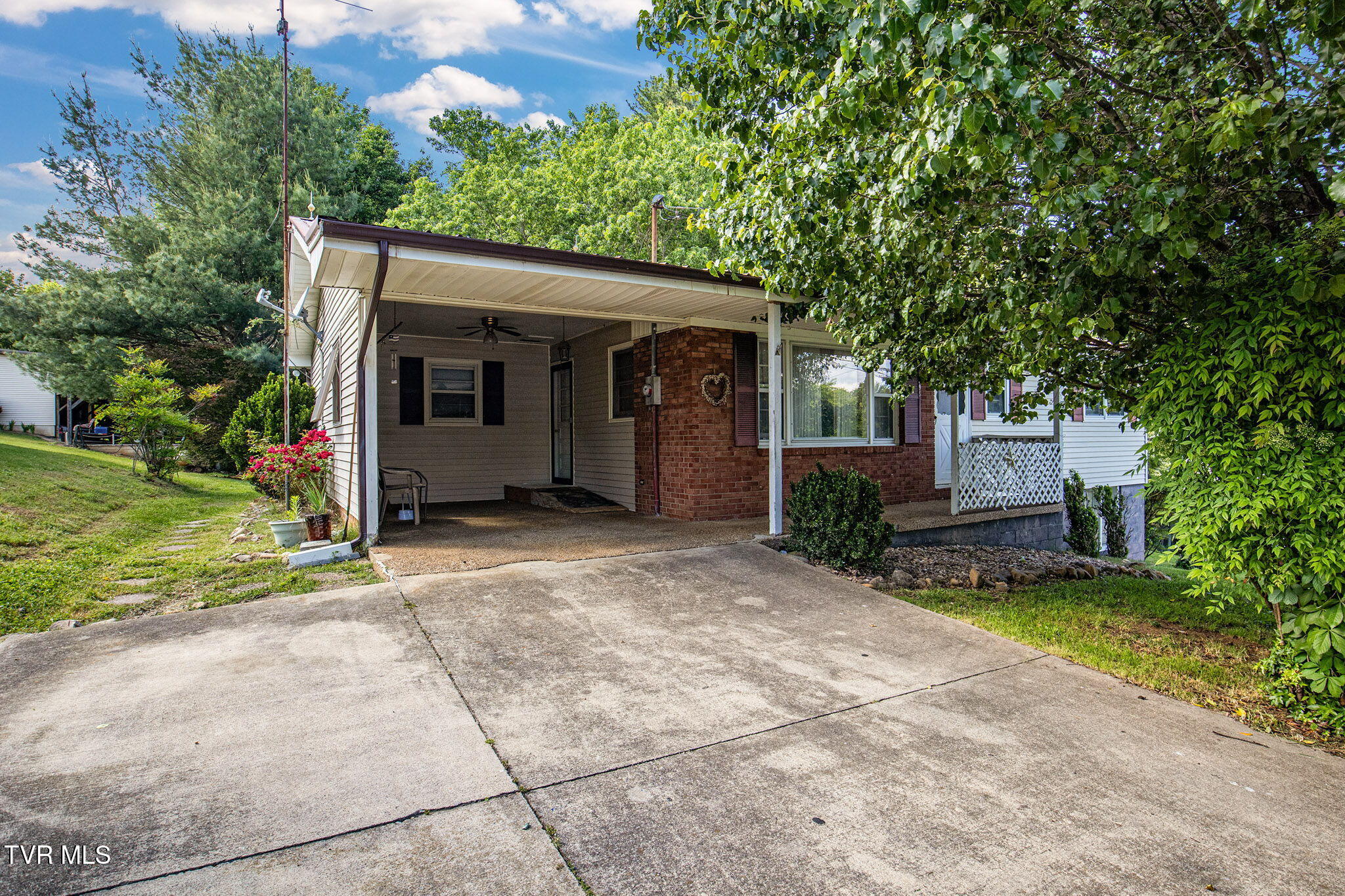 295 Unaka Drive, Mosheim, Tennessee image 3