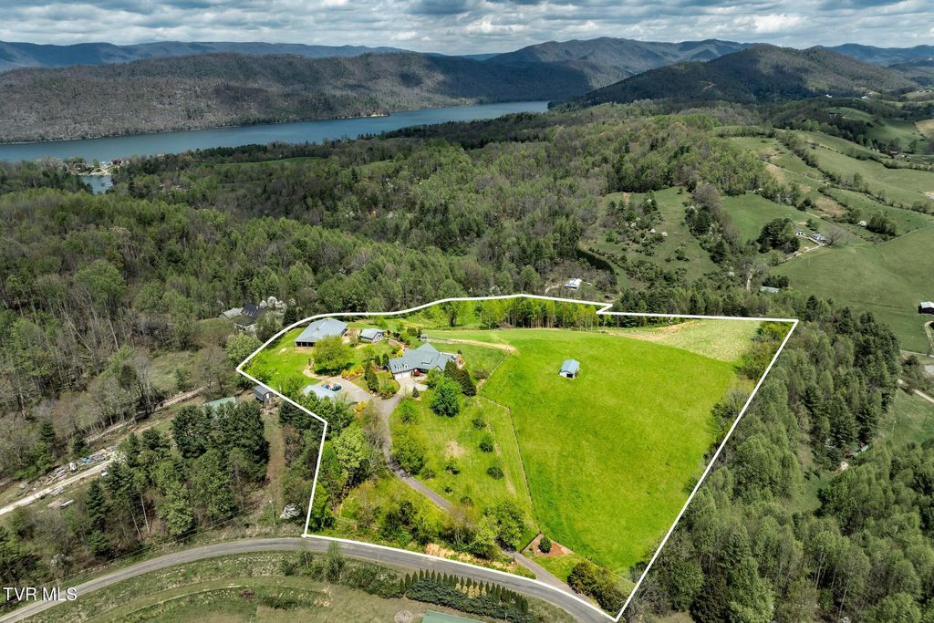 Photo of 4861 Dry Hill Road, Butler, TN 37640 (MLS # 9994010)