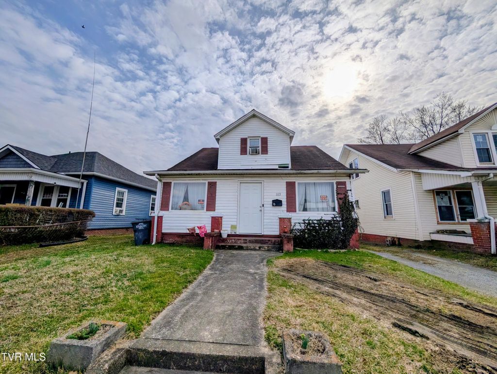 Photo of 1113 Center Street, Kingsport, TN 37660 (MLS # 9991616)