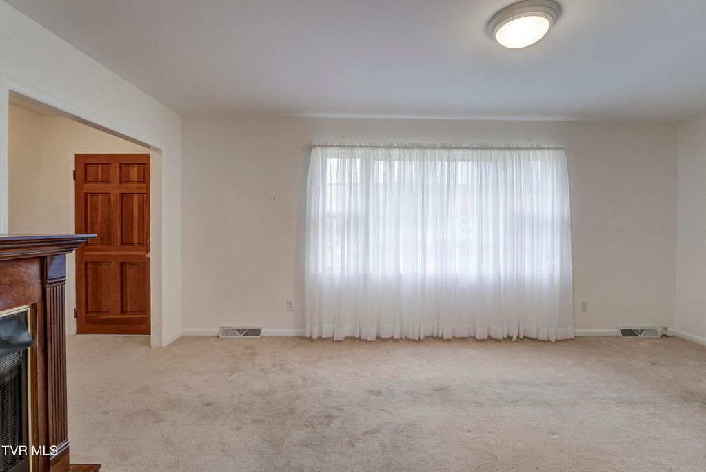 Photo of 234 Simmons Avenue, Erwin, TN 37650 (MLS # 9987931)