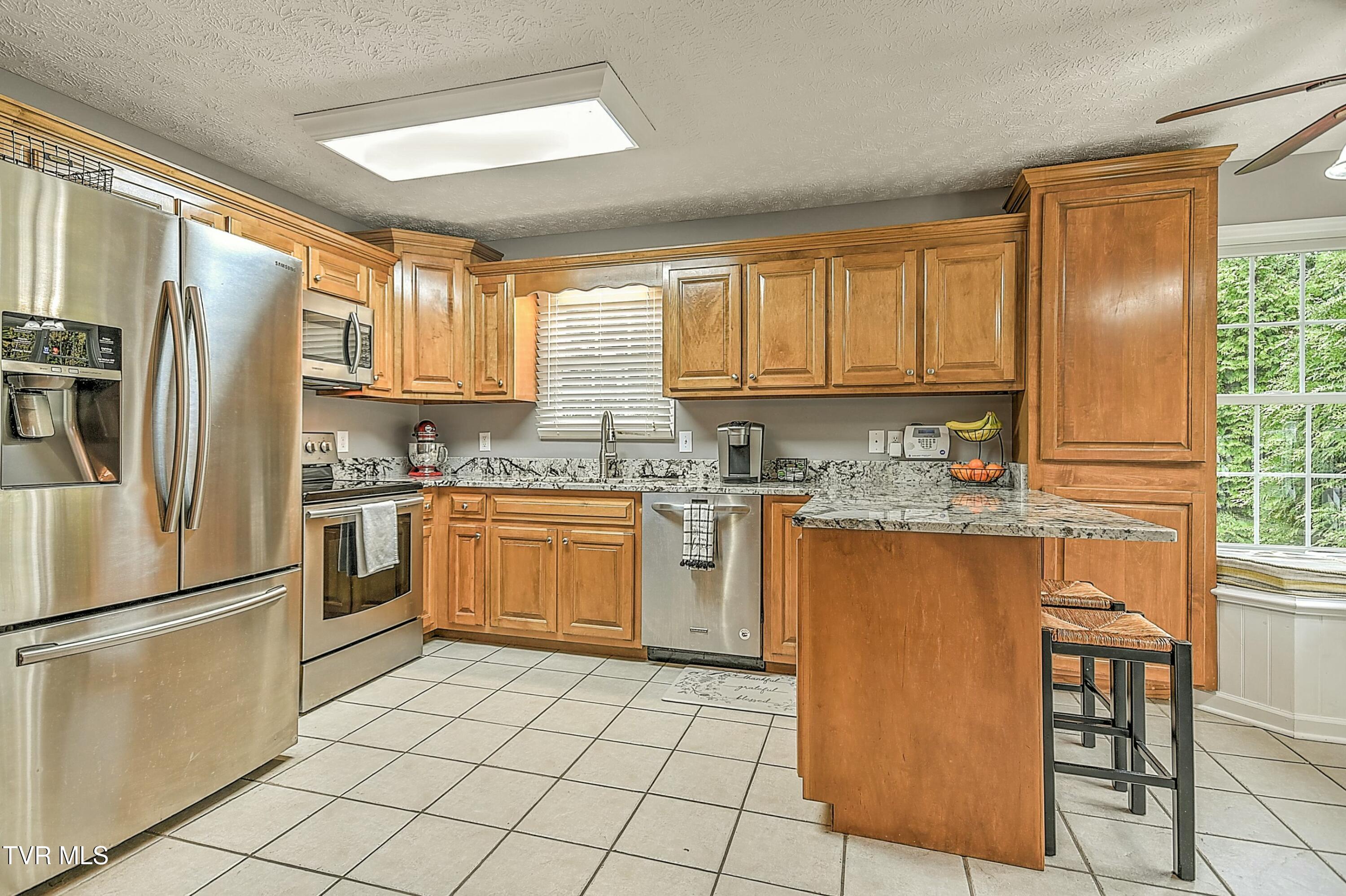 120 Sunnyfield Drive Drive, Blountville, Tennessee image 9