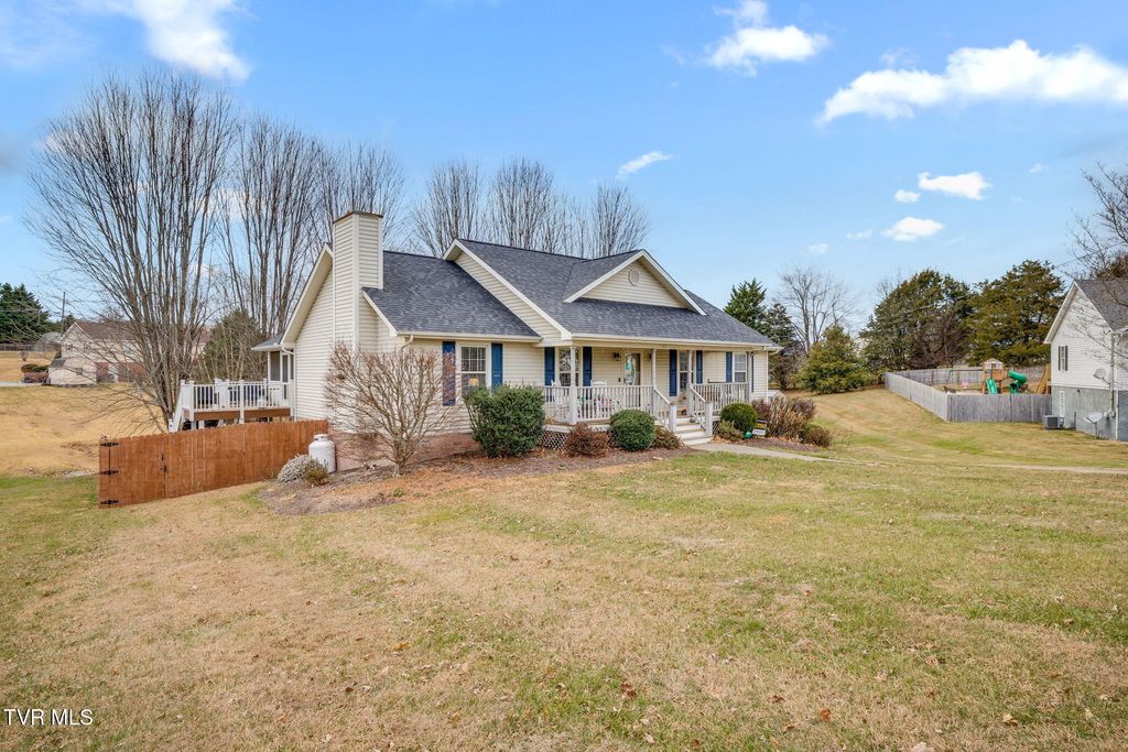 Photo of 11 Oyce Rowe Court, Jonesborough, TN 37659 (MLS # 9990033)