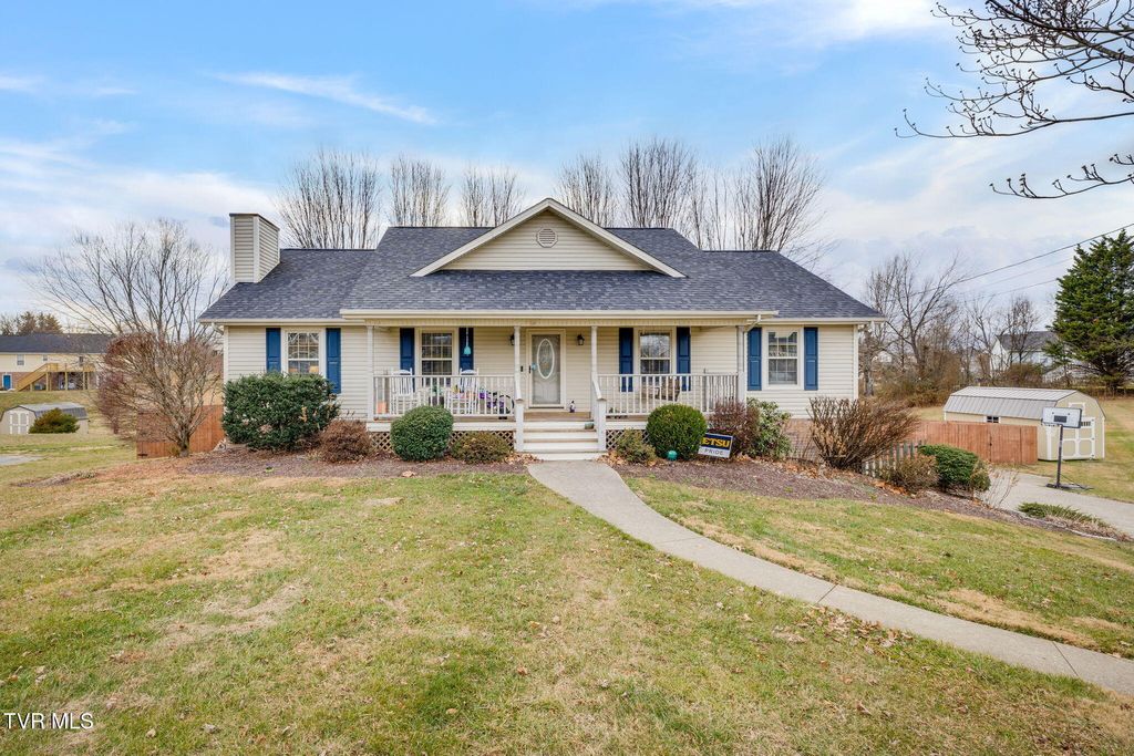 Photo of 11 Oyce Rowe Court, Jonesborough, TN 37659 (MLS # 9990033)