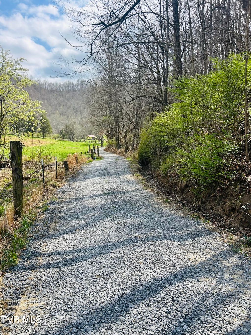 Photo of Tba Kingdom Rd, Duffield, VA 24244 (MLS # 9990268)