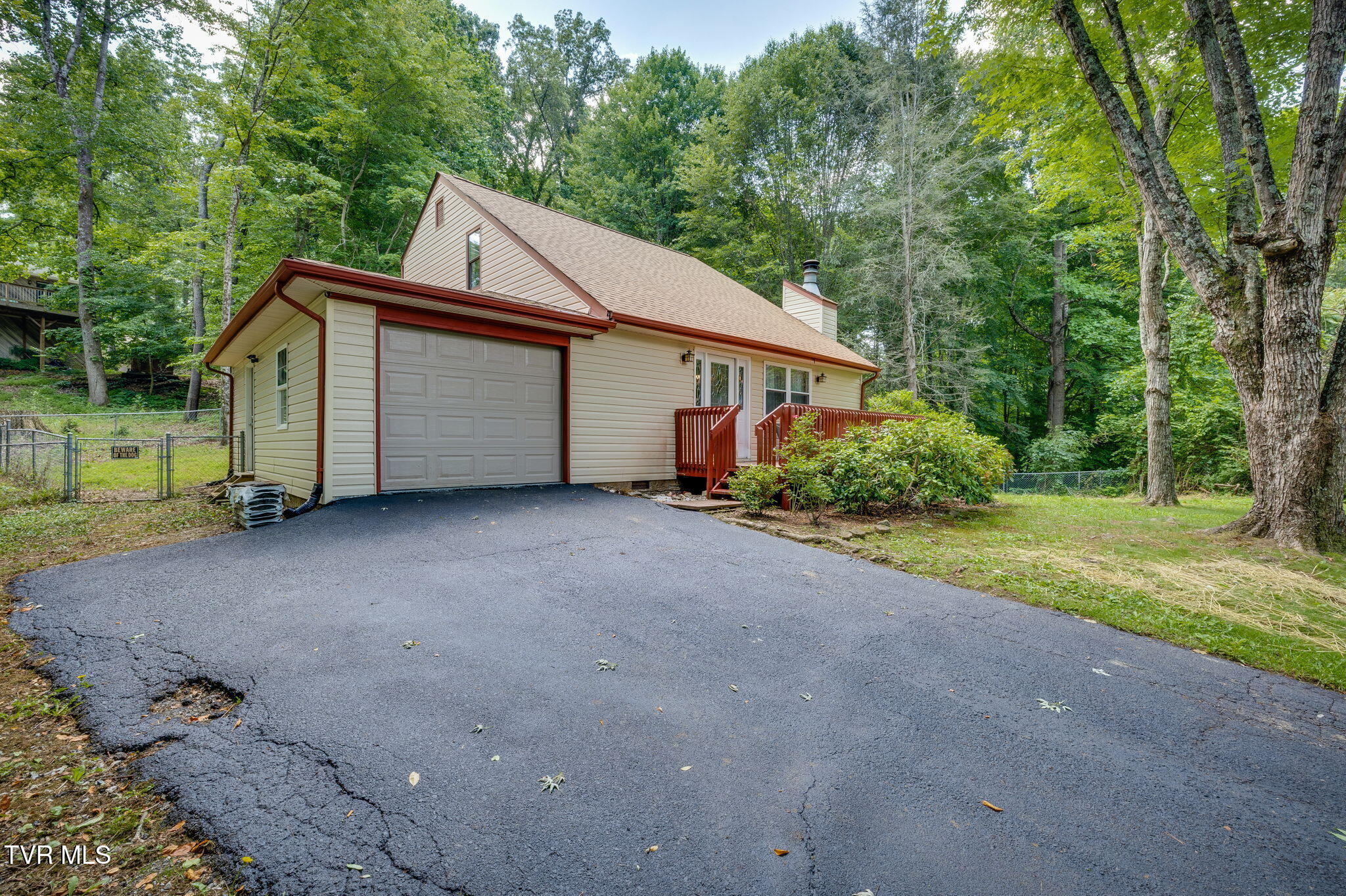 3 Monteray Court, Johnson City, Tennessee image 3