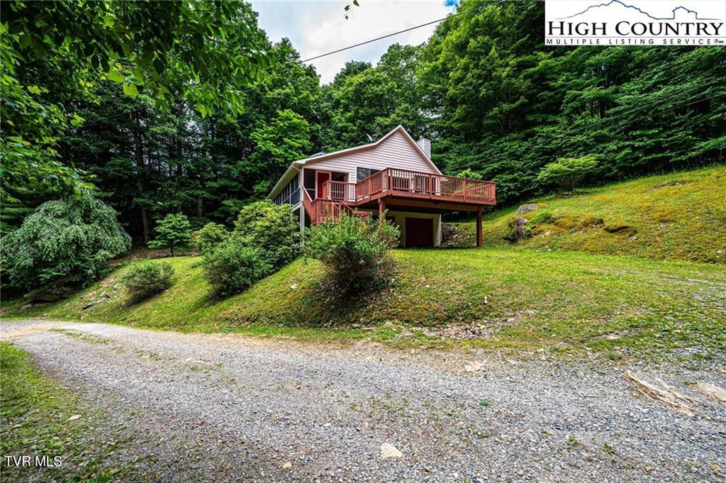 3974 Beech Mountain Road, Elk Park, North Carolina image 4