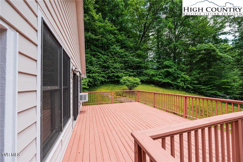 3974 Beech Mountain Road, Elk Park, North Carolina image 10
