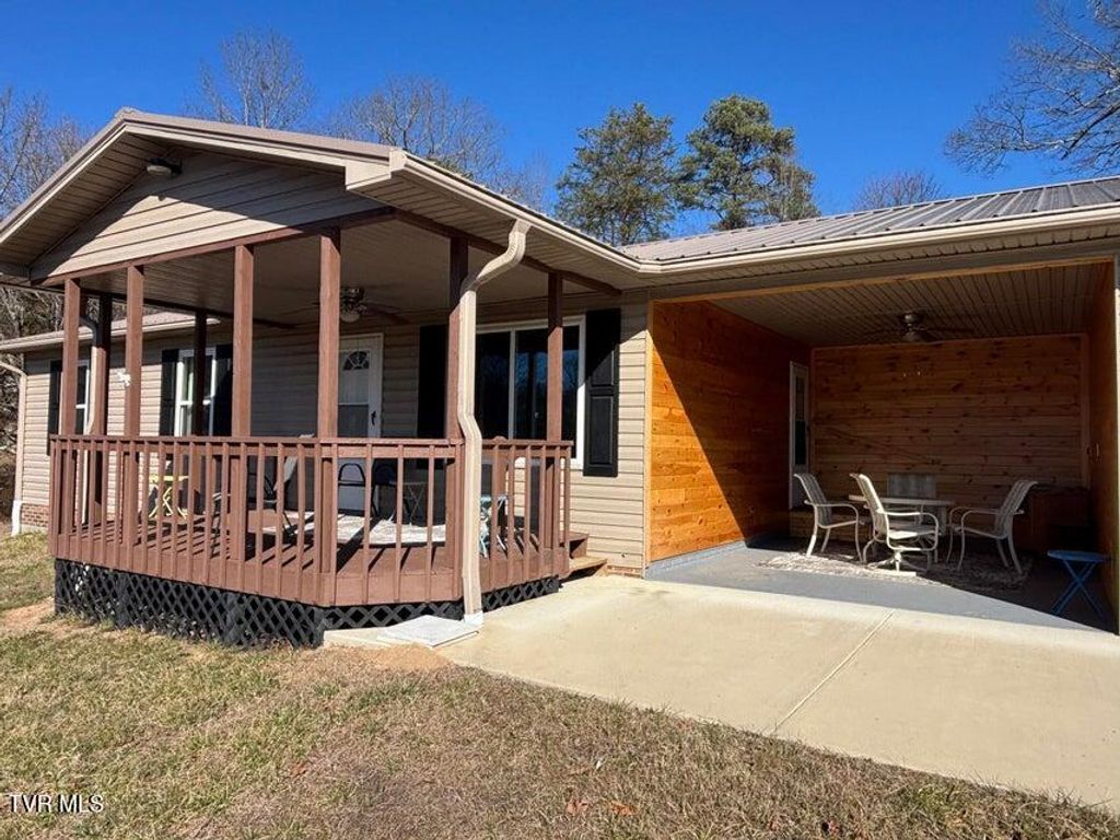 Photo of 155 Oak Tree Lane, Sneedville, TN 37869 (MLS # 9990790)