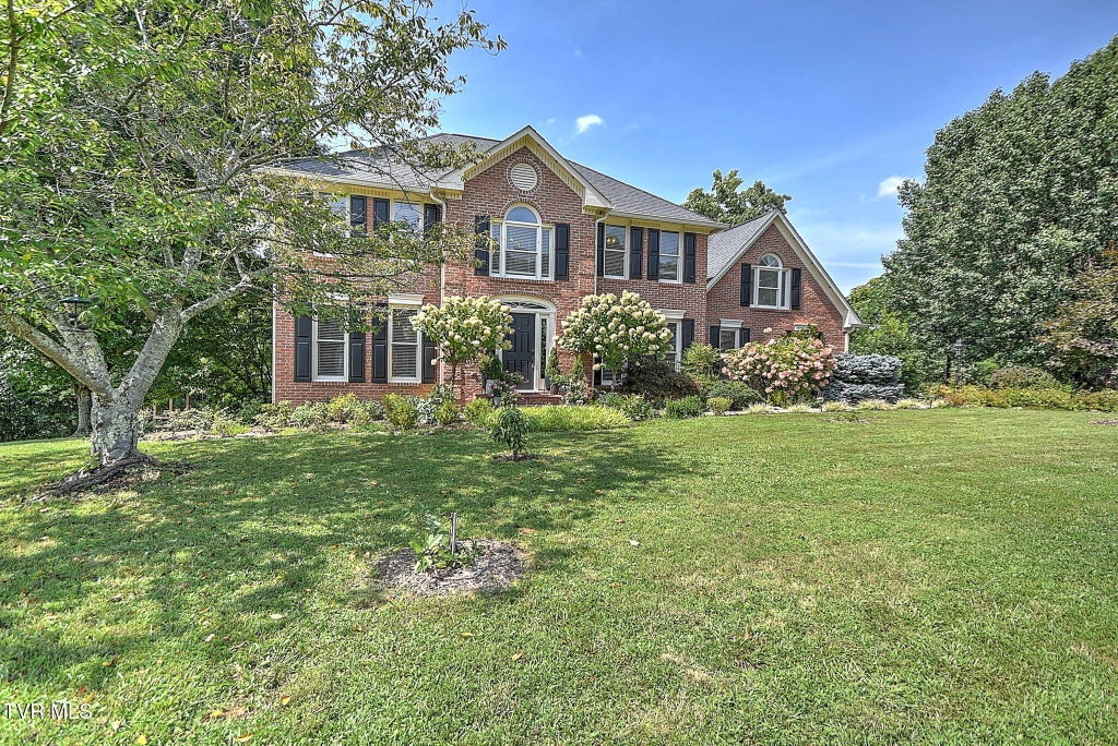 Photo of 100 Queensgate, Bristol, TN 37620 (MLS # 10000176)