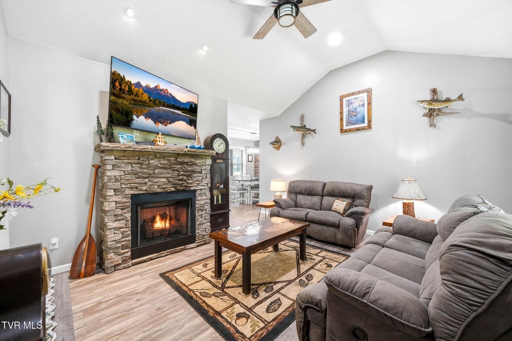 Photo of 289 Myrtle Drive, Butler, TN 37640 (MLS # 9993639)